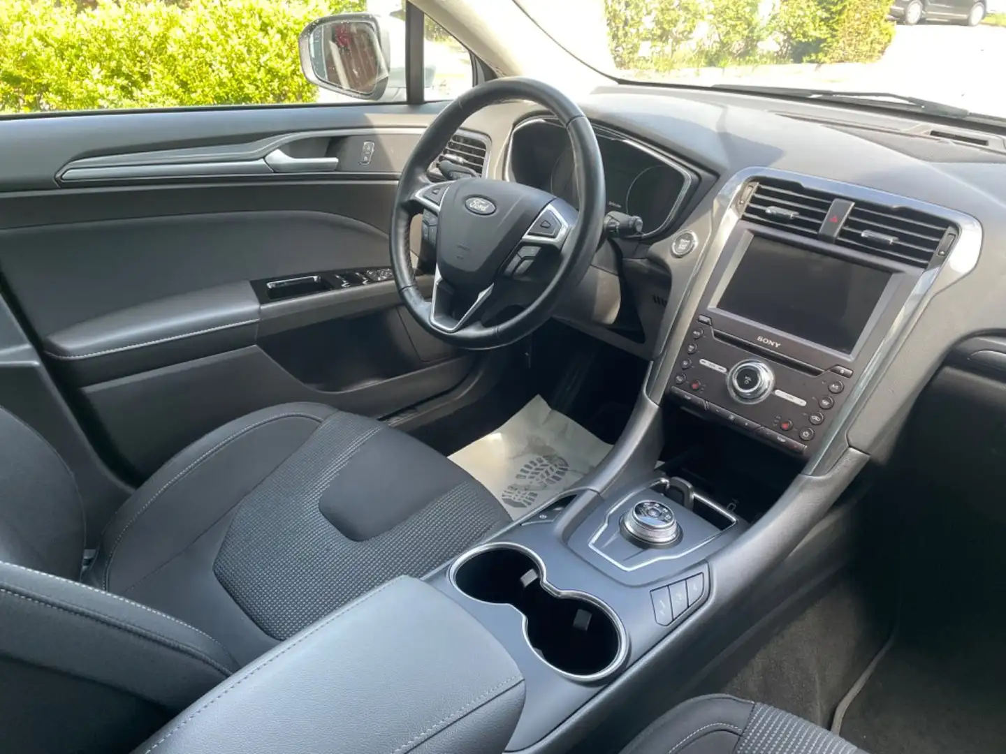 Ford Mondeo Kombi Titanium TDi190 Auto Sony/LED/WiPa2 Zilver - 2