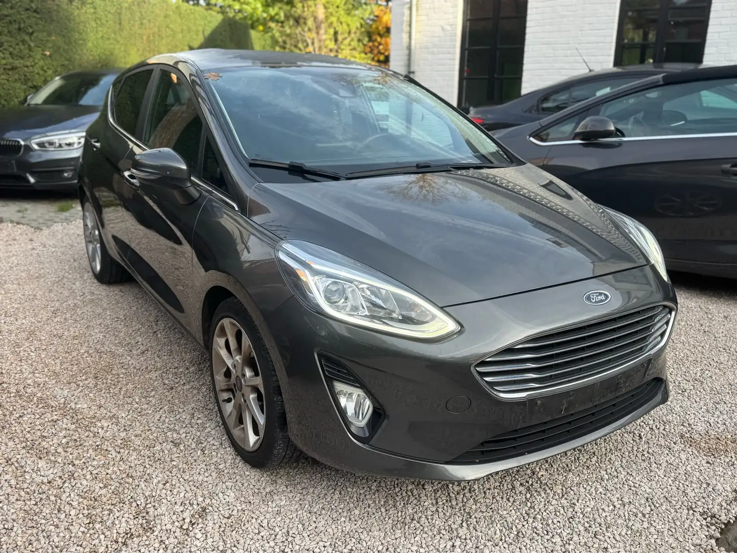 Ford Fiesta 1.0 EcoBoost Aut. Titanium - Carplay - LED - GARNT Grijs - 2