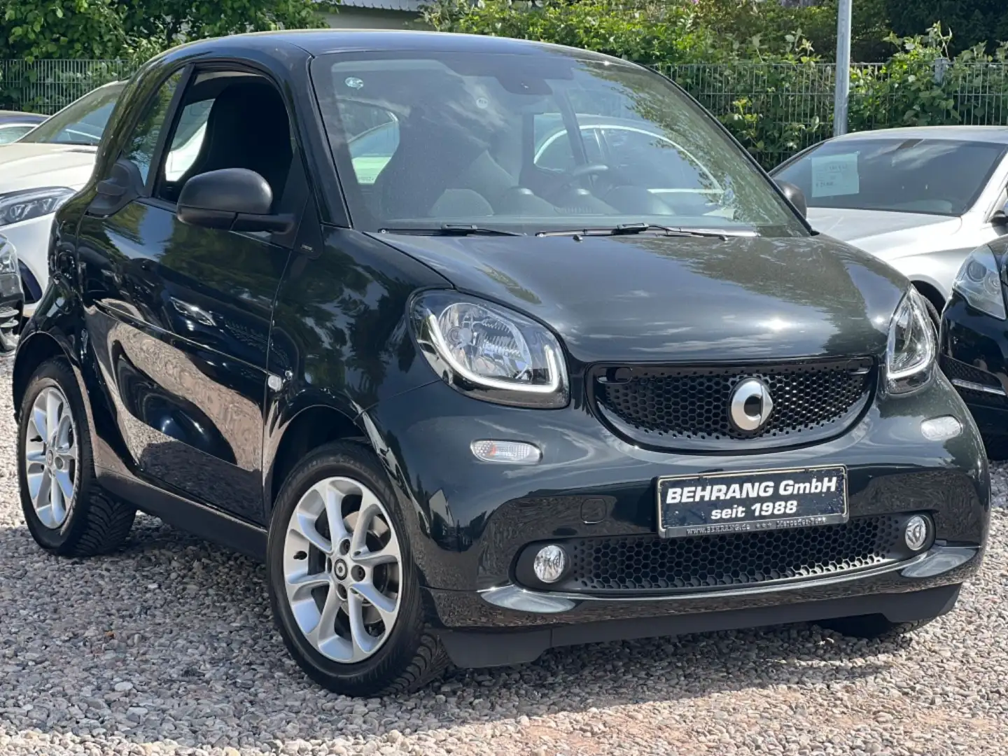 smart forTwo *PANORAMA*NAVIGATION*SITZHEIZUNG* Schwarz - 1