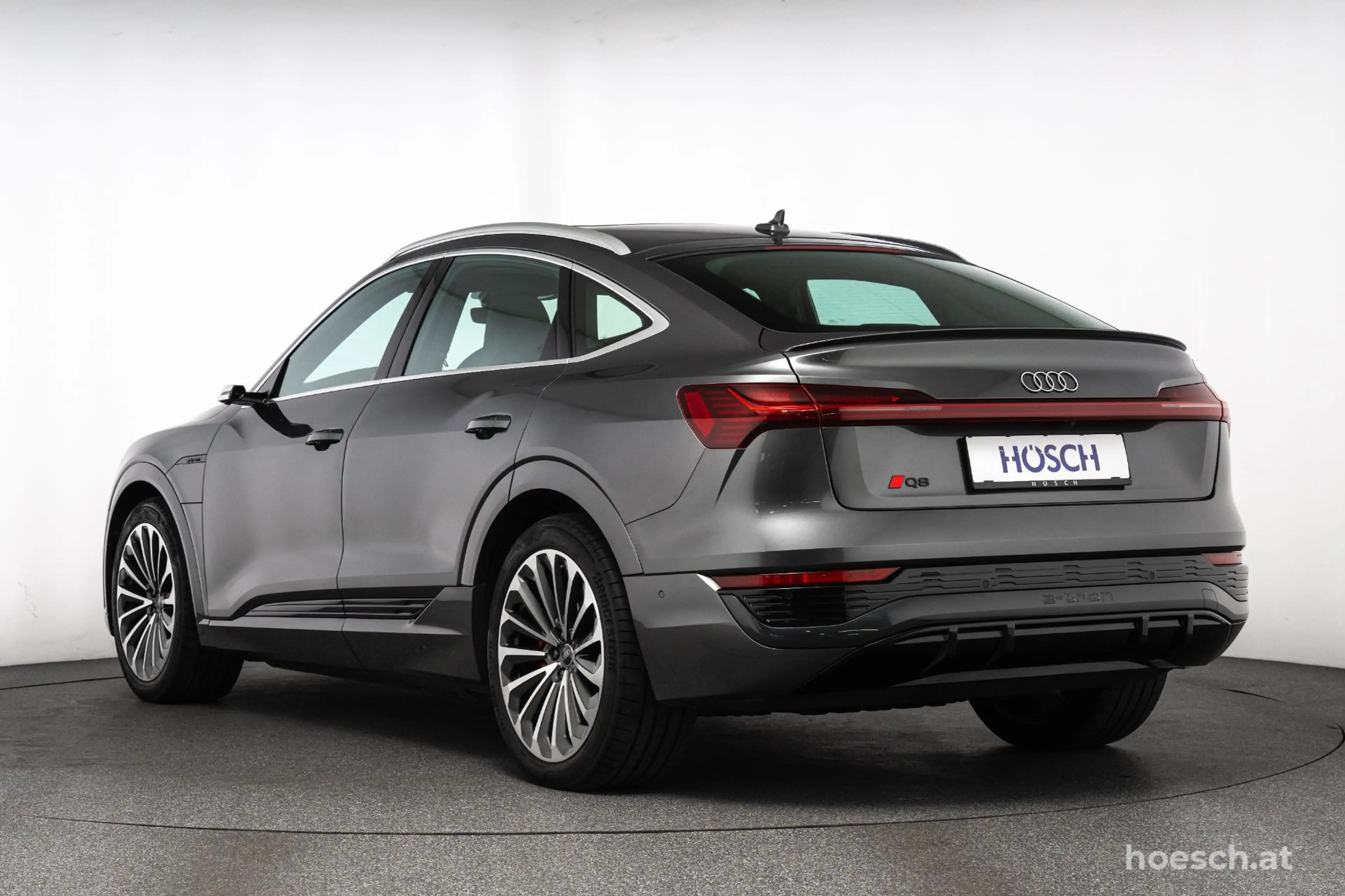 Audi Q8 e-tron 55 SB quattro 2x S-LINE DIGITAL SOFTCLOSE LEDER — photo 4