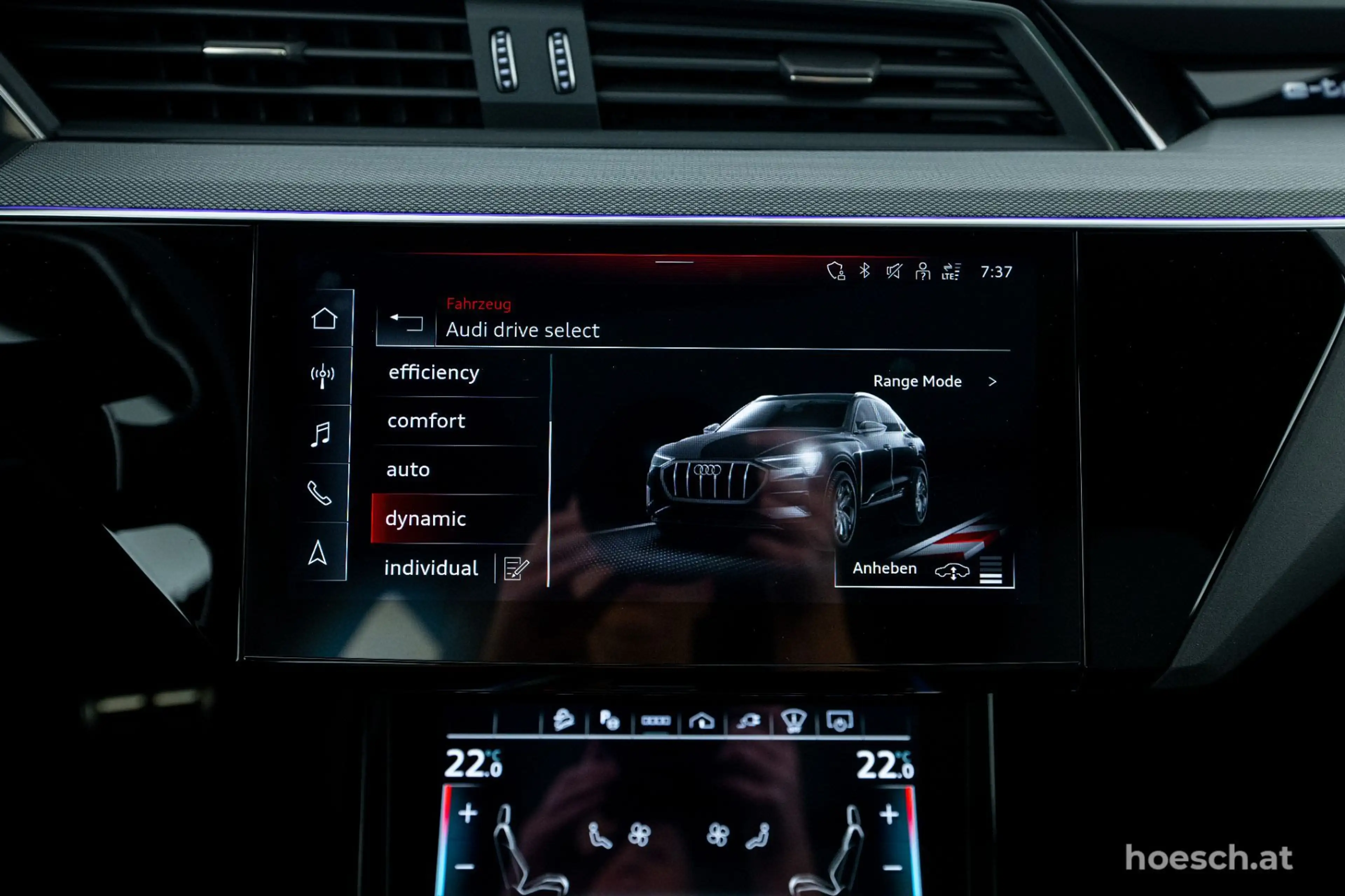 Audi Q8 e-tron 55 SB quattro 2x S-LINE DIGITAL SOFTCLOSE LEDER — photo 15