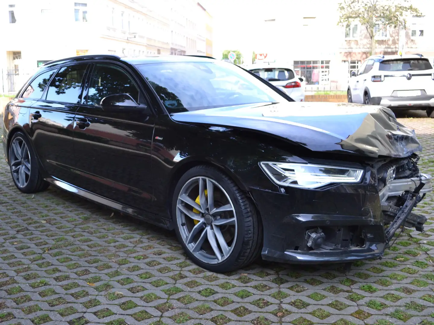 Audi A6 2.0 TFSI quattro S-Line Sport Plus Schwarz - 1