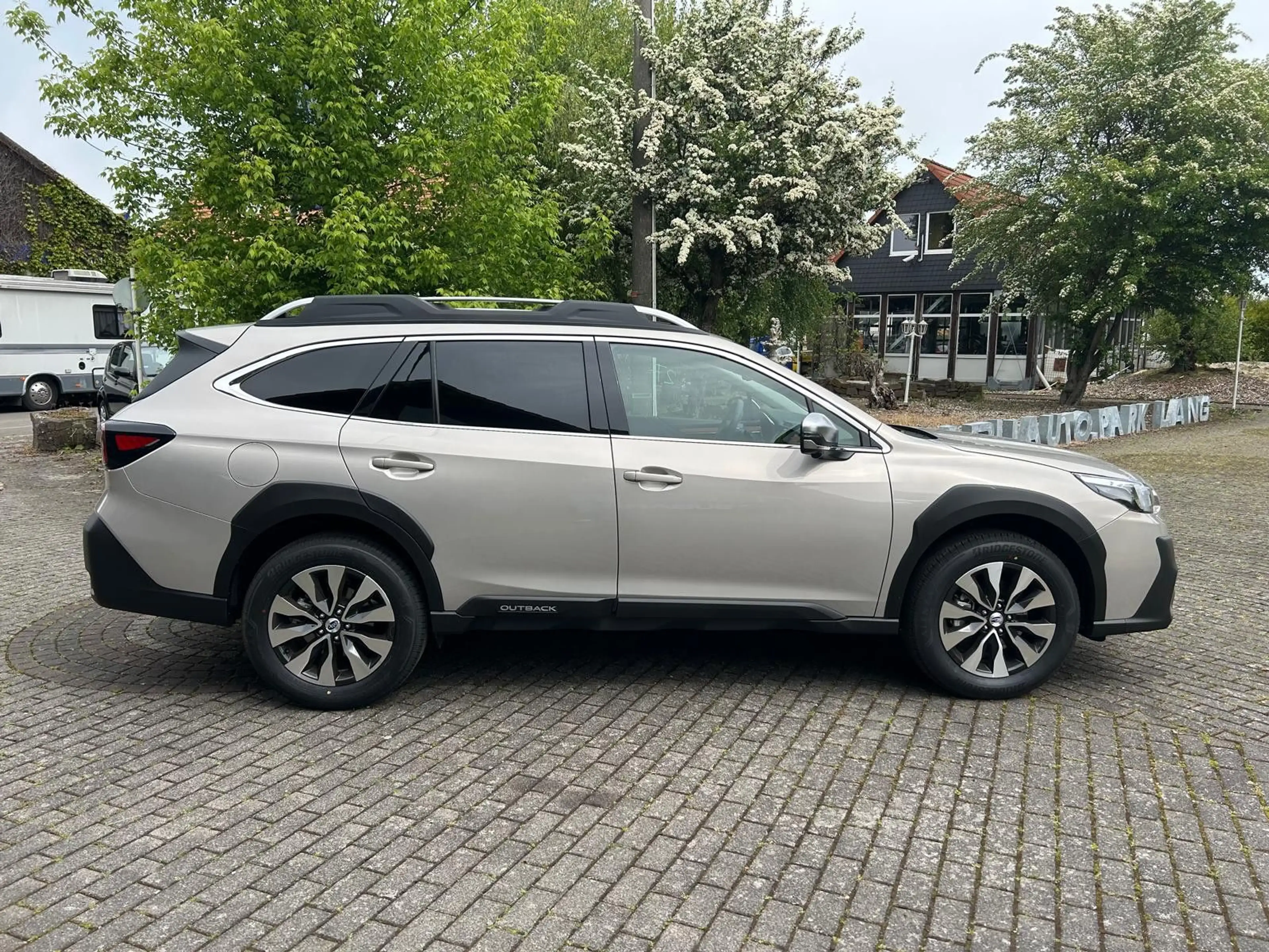 Subaru OUTBACK 2.5i Platinum Lineartronic Modell 2025 — photo 6