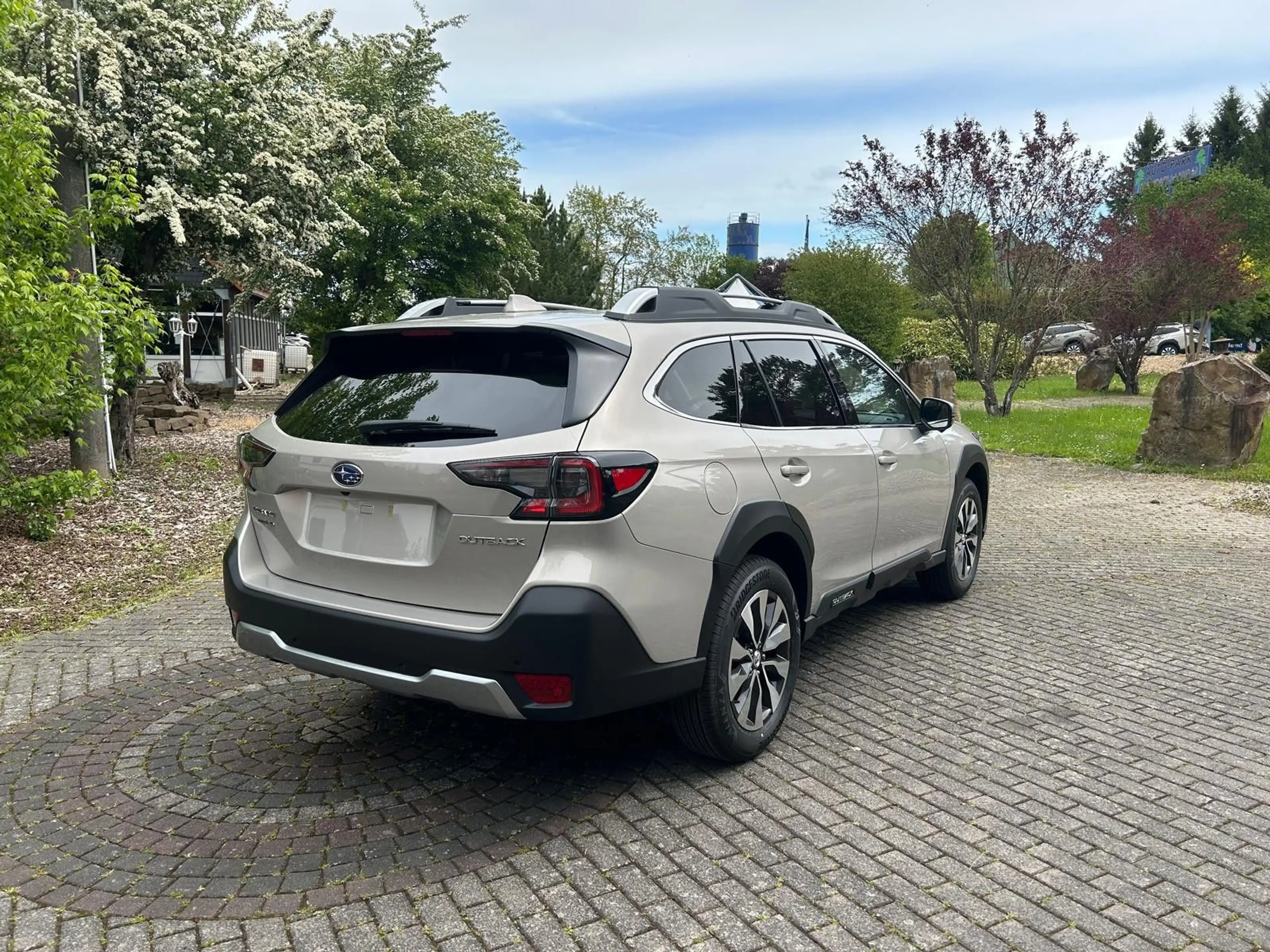 Subaru OUTBACK 2.5i Platinum Lineartronic Modell 2025 — photo 5