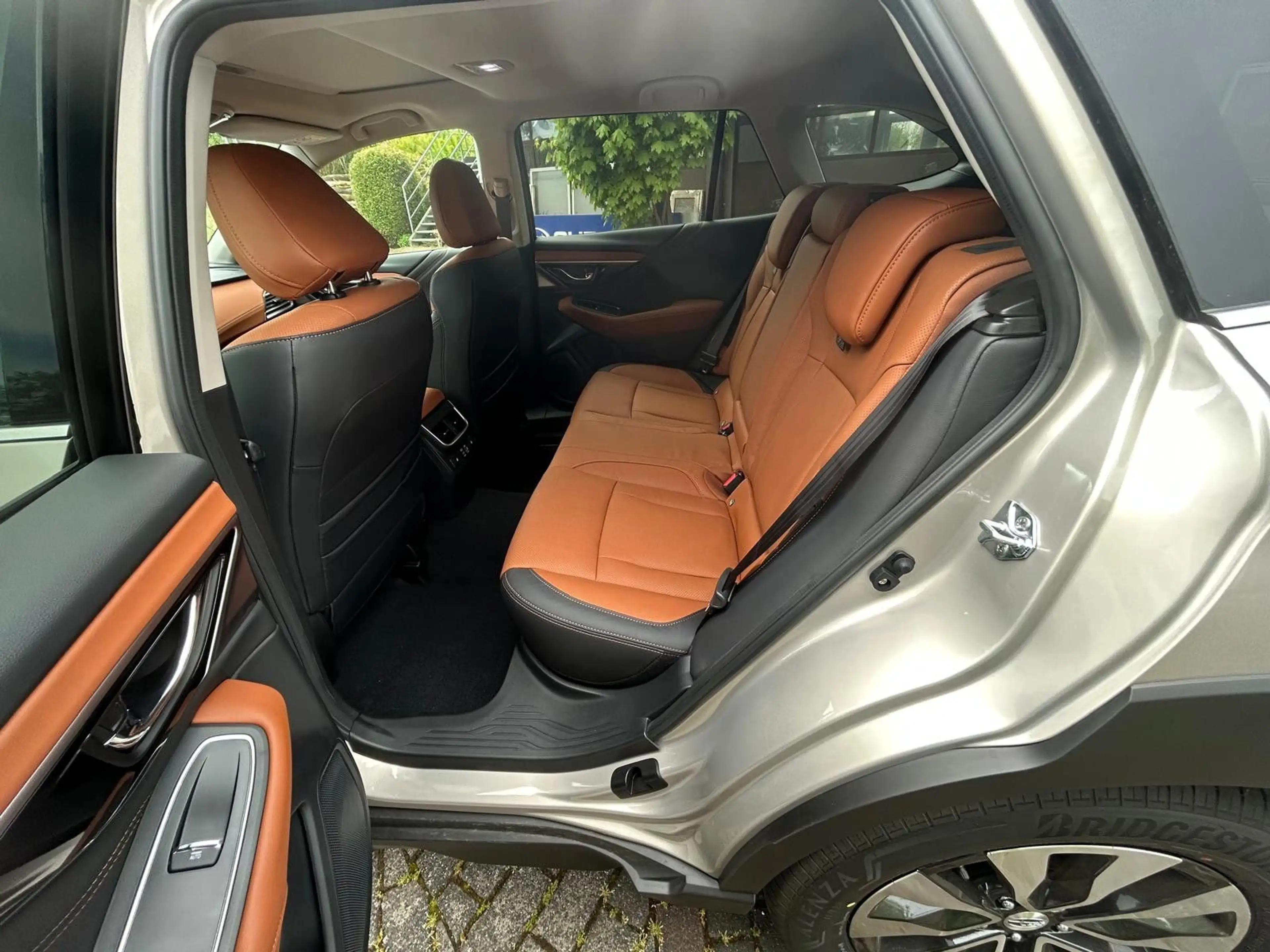 Subaru OUTBACK 2.5i Platinum Lineartronic Modell 2025 — photo 12