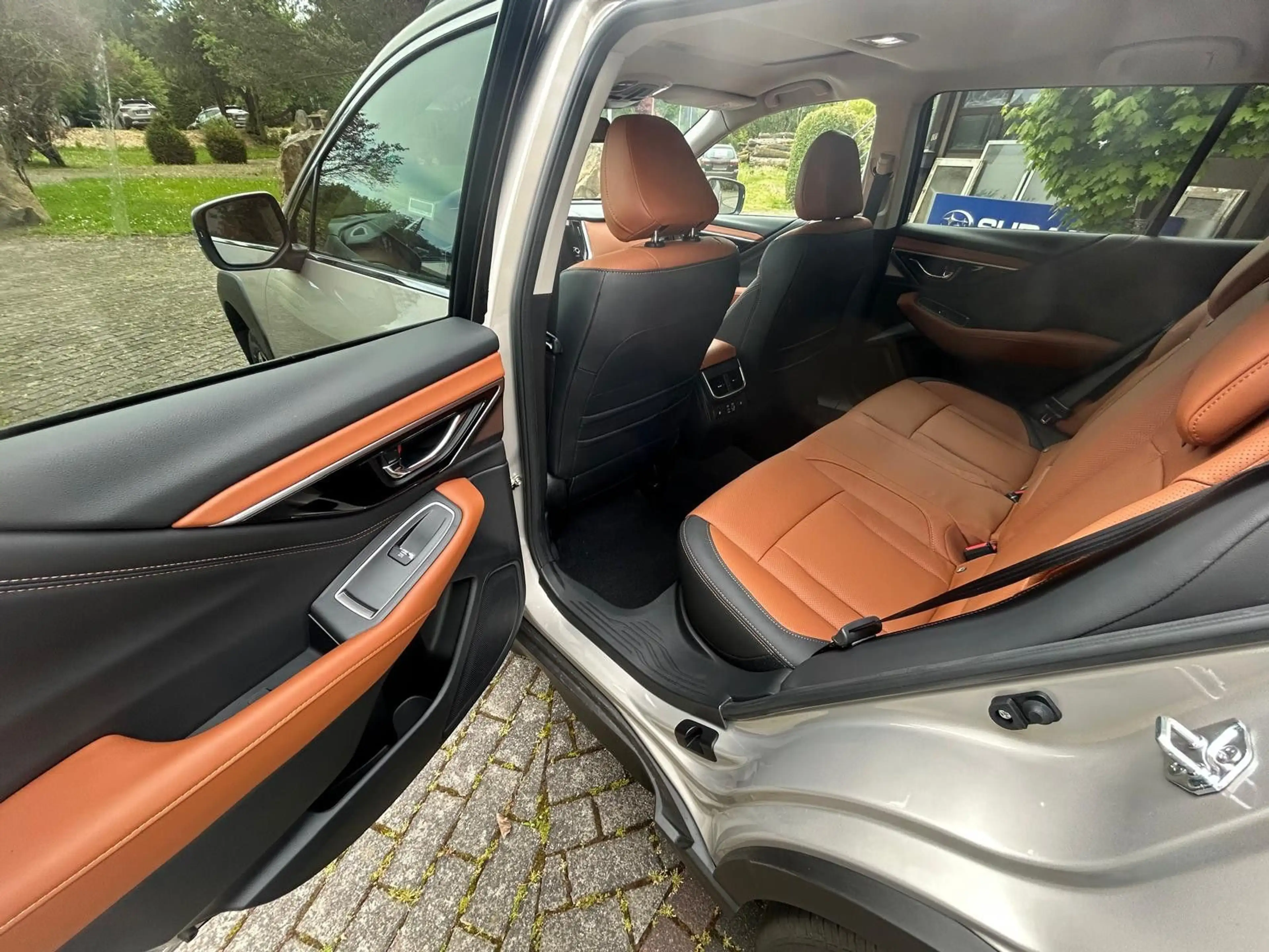 Subaru OUTBACK 2.5i Platinum Lineartronic Modell 2025 — photo 11