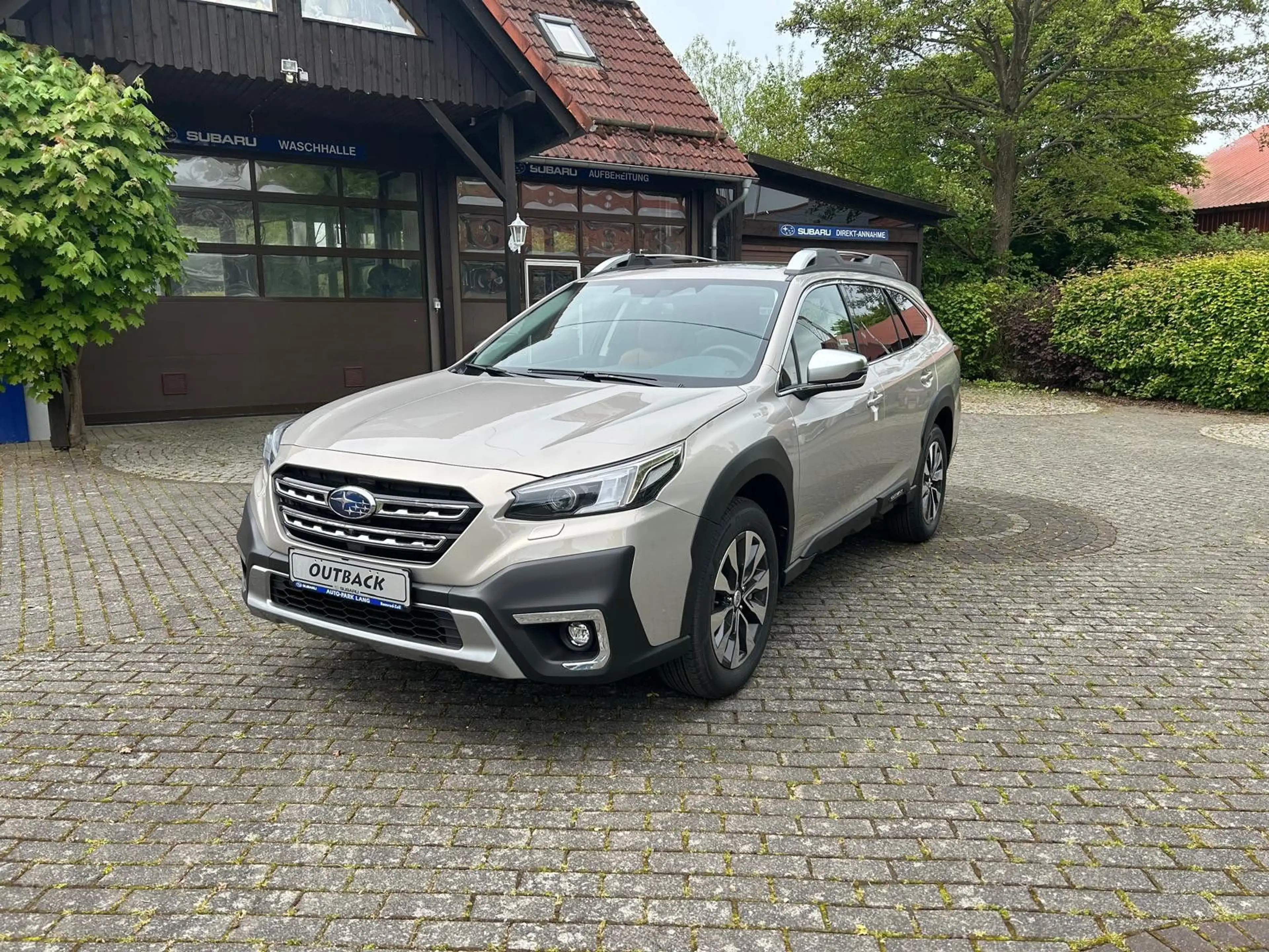 Subaru OUTBACK 2.5i Platinum Lineartronic Modell 2025