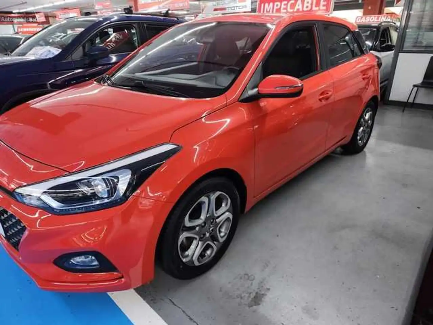 Hyundai i20 1.0 TGDI Link 100 Rojo - 1