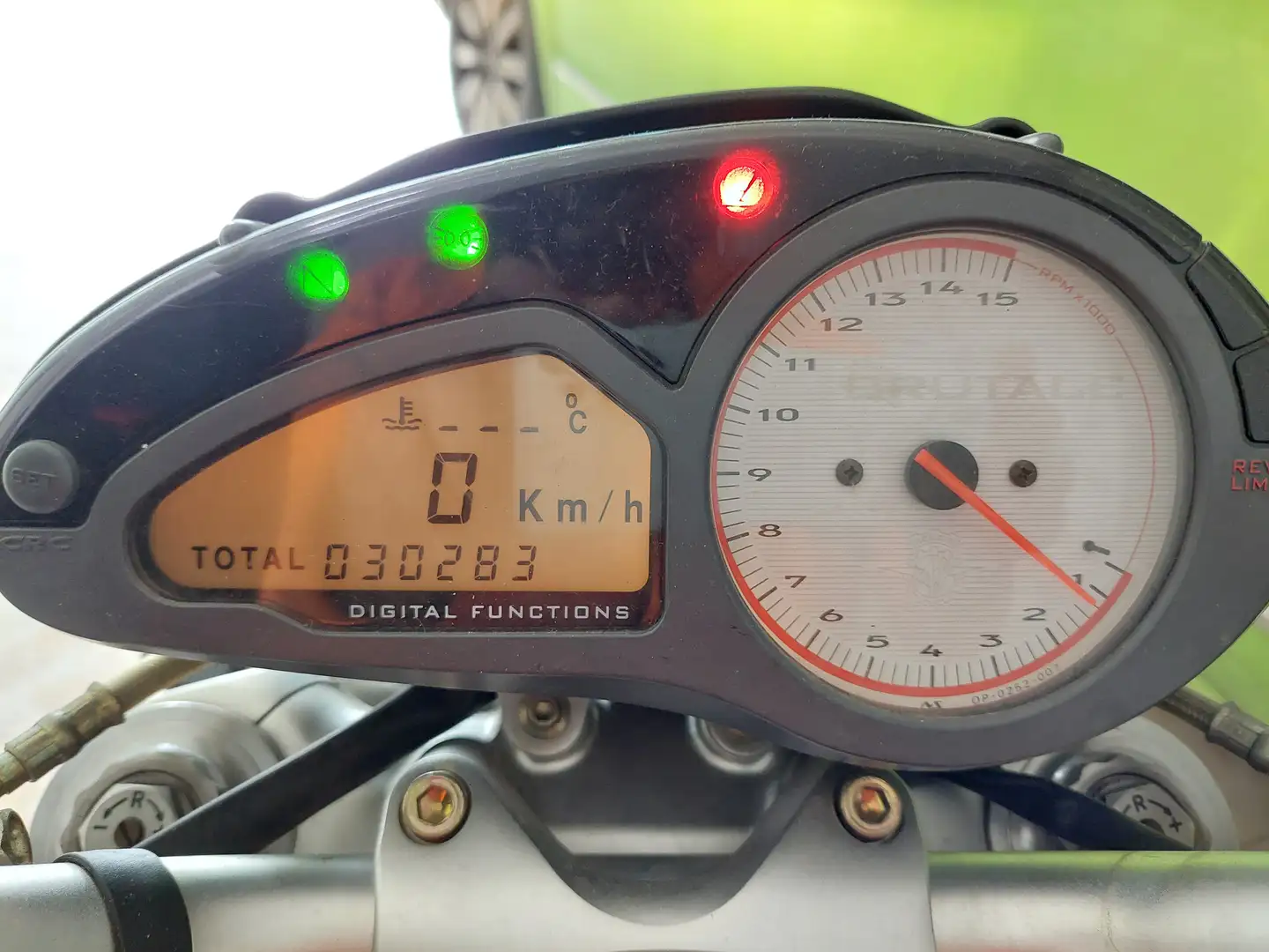 MV Agusta Brutale 910 S Roşu - 2
