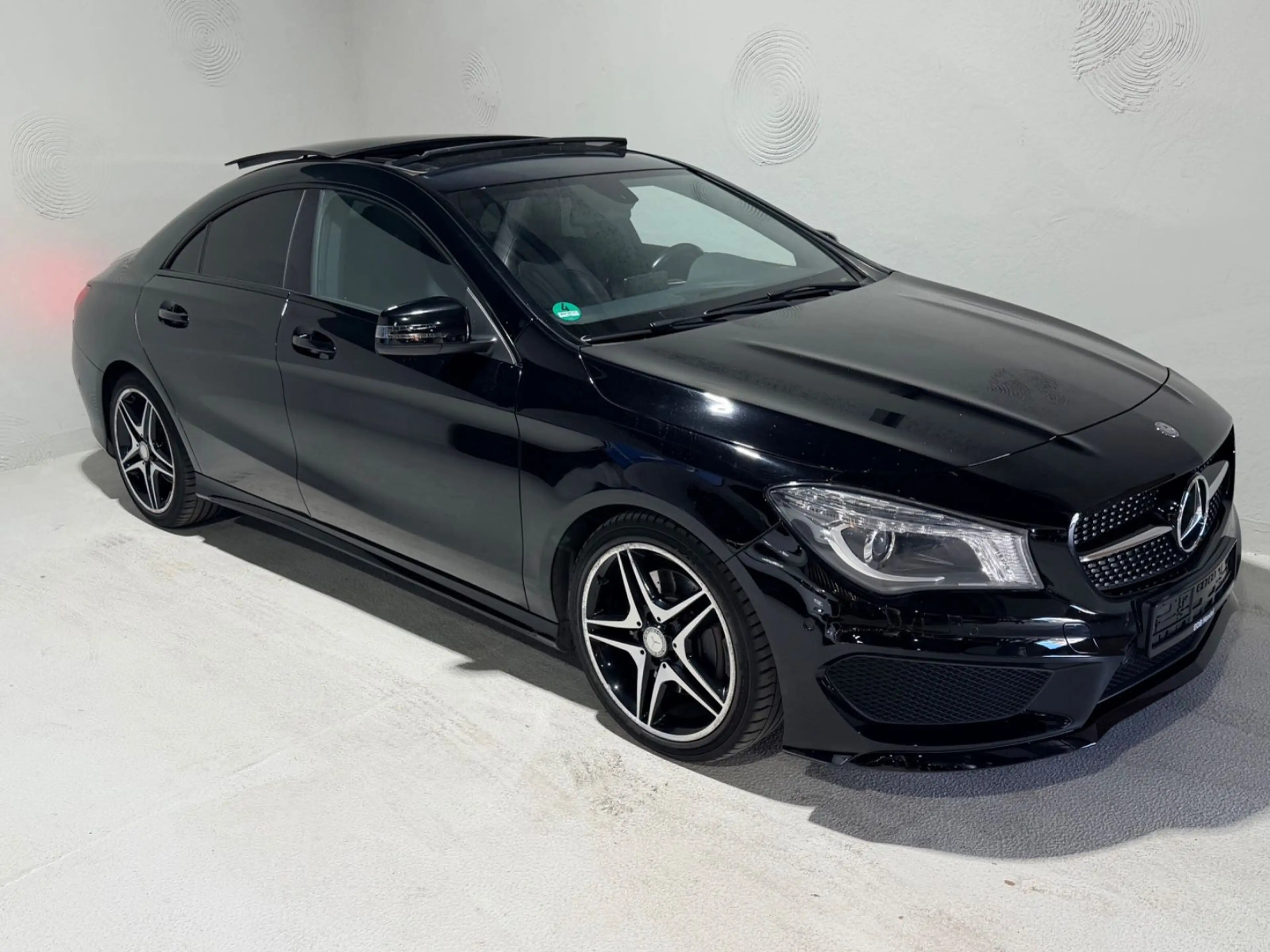Mercedes-Benz CLA 220 CDI d AMG Line *Pano*Kamera*Leder — photo 5