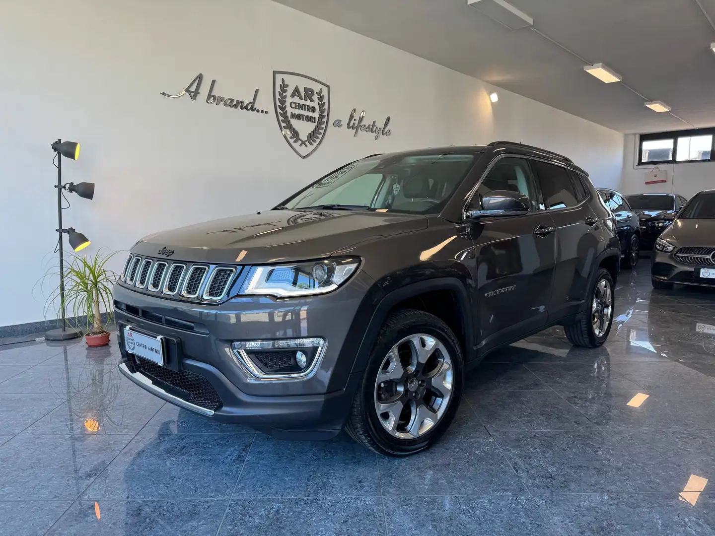 Jeep Compass 2.0 mjt Limited 4wd 4x4 140cv auto Carplay Full Op Grigio - 1