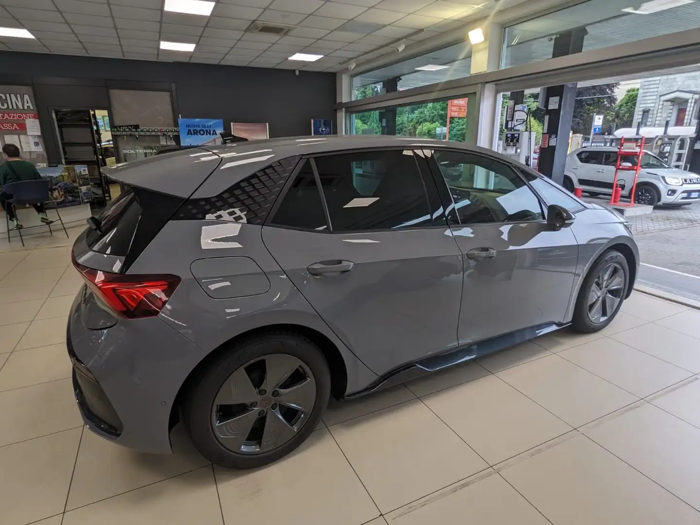 CUPRA Born 58kWh 204CV Grijs - 2