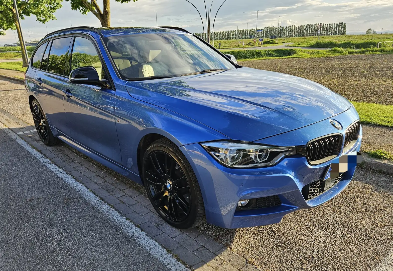 BMW 320 320d Touring xdrive Msport auto - 2