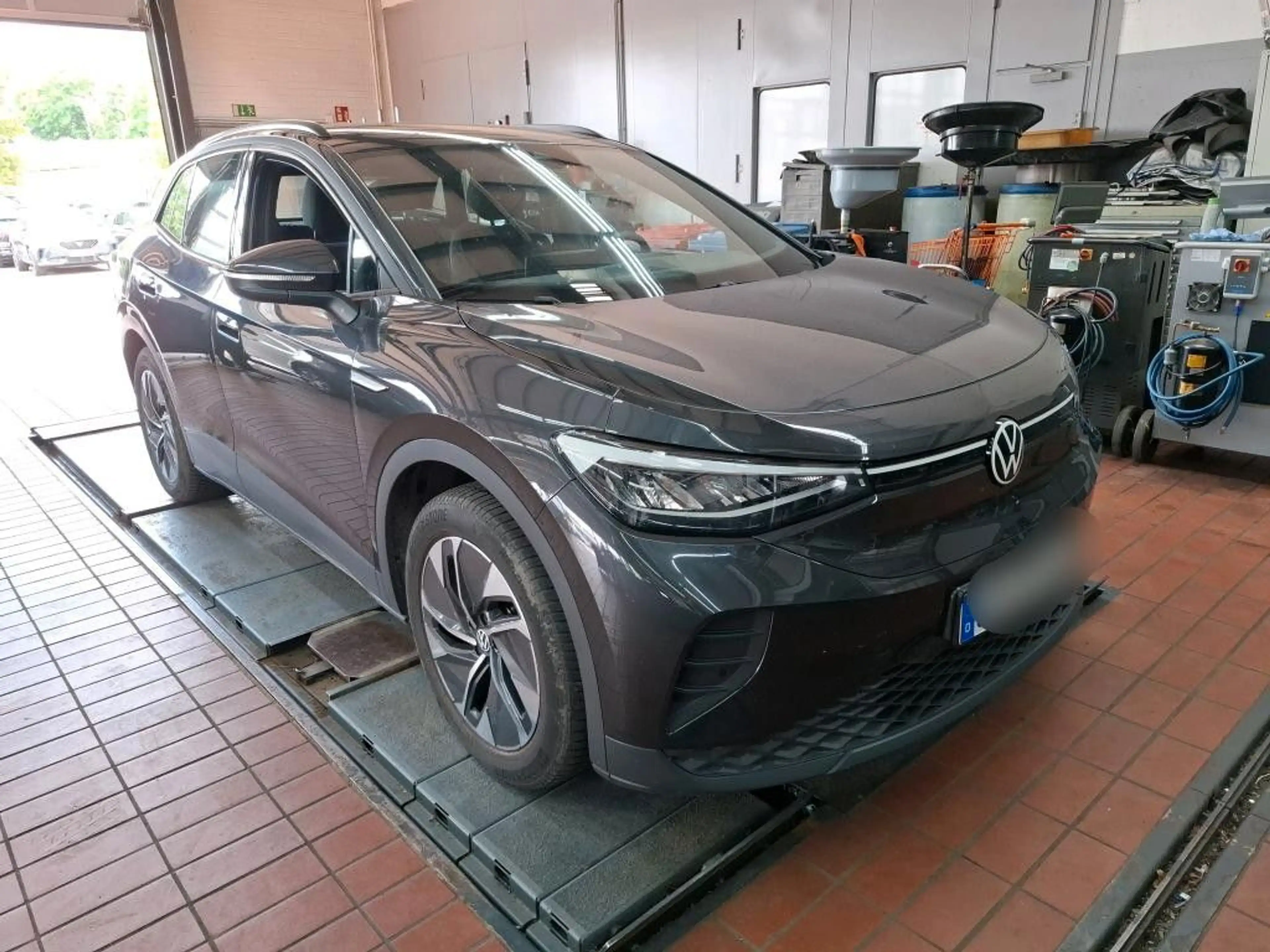 Volkswagen ID.4 Pure Performance Navi LED PDC CCS Alu19 — photo 2
