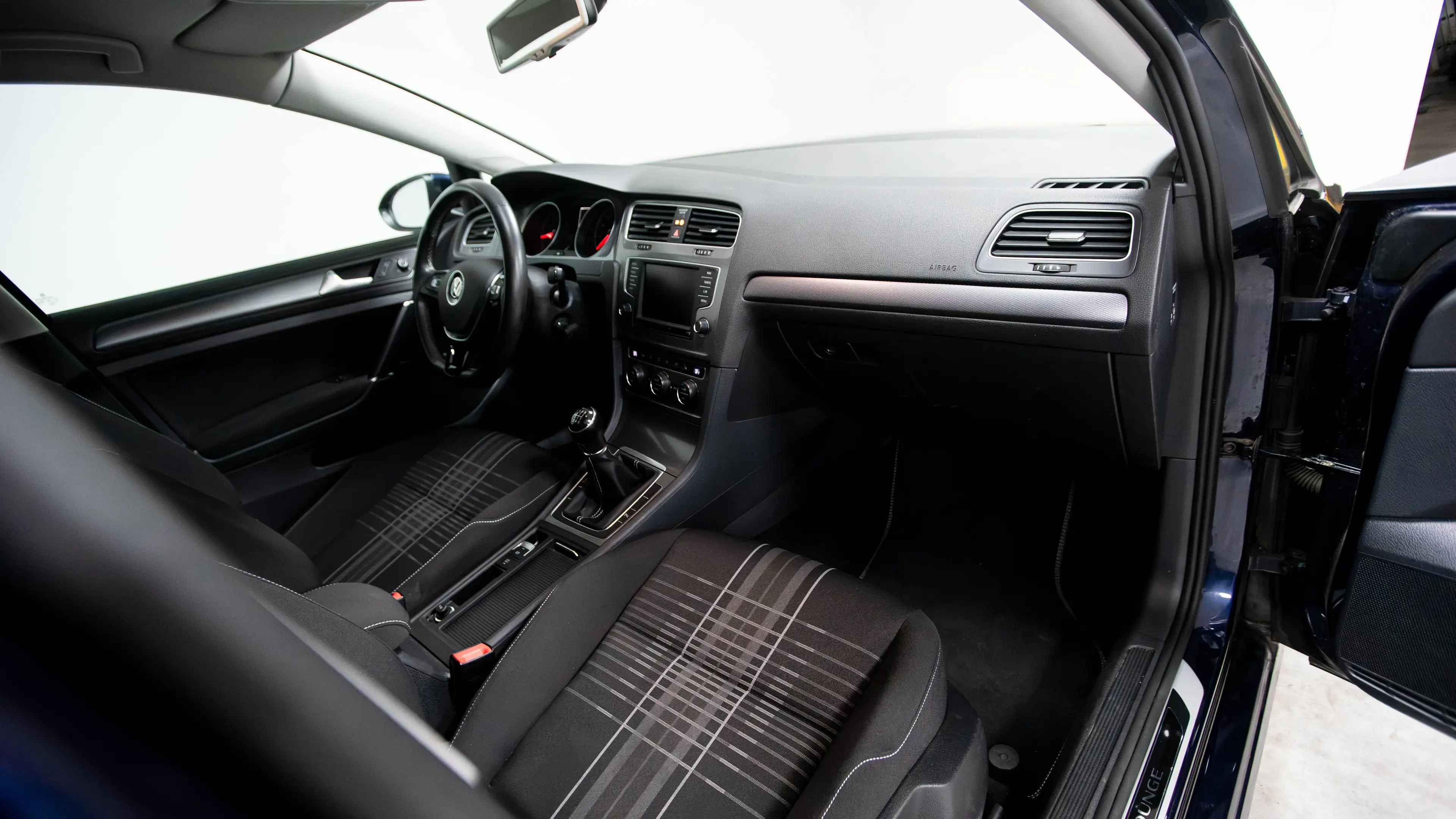 Volkswagen Golf Golf 1.2 TSI Lounge Bluemotion Tech — photo 13