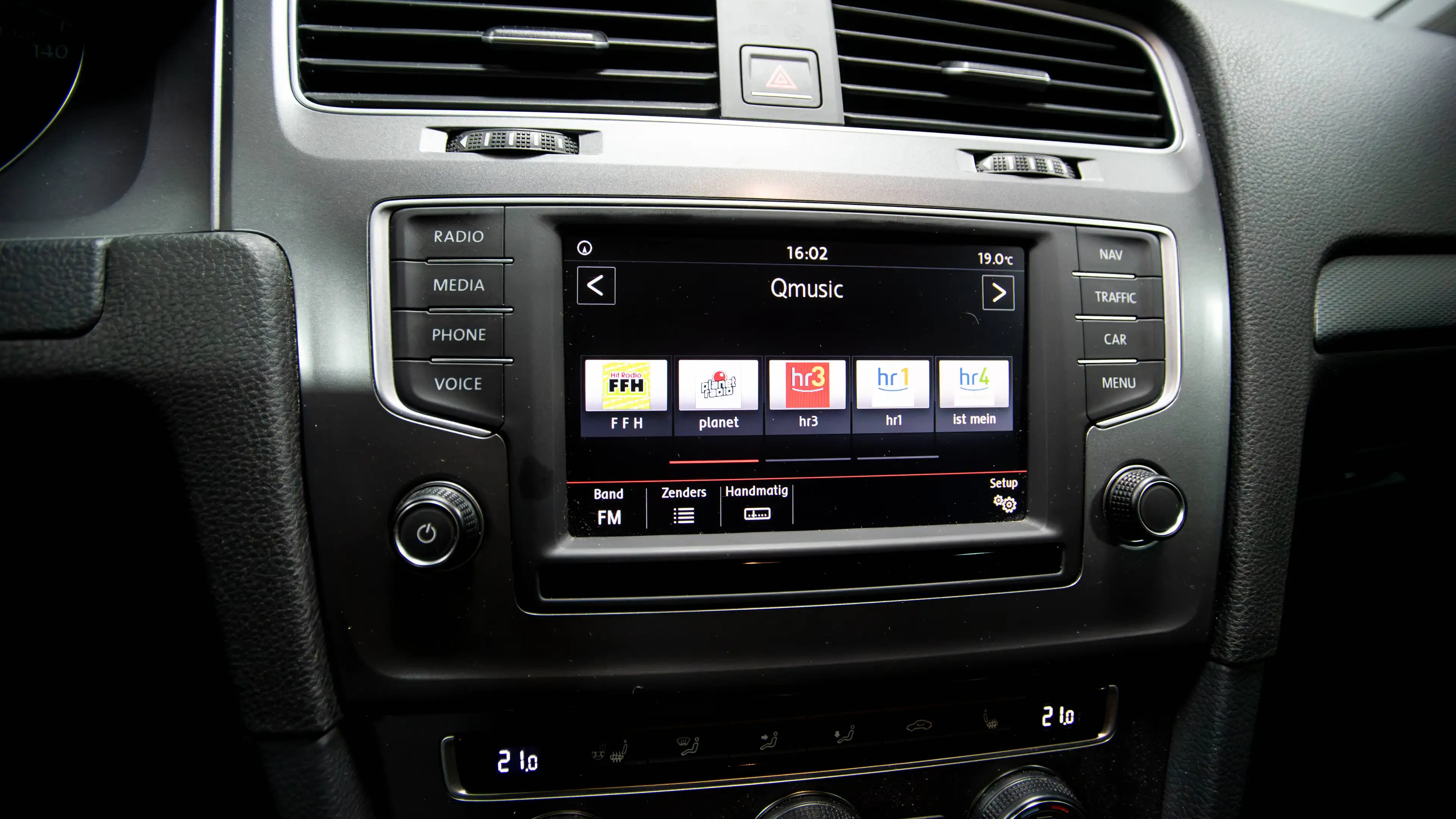 Volkswagen Golf Golf 1.2 TSI Lounge Bluemotion Tech — photo 26