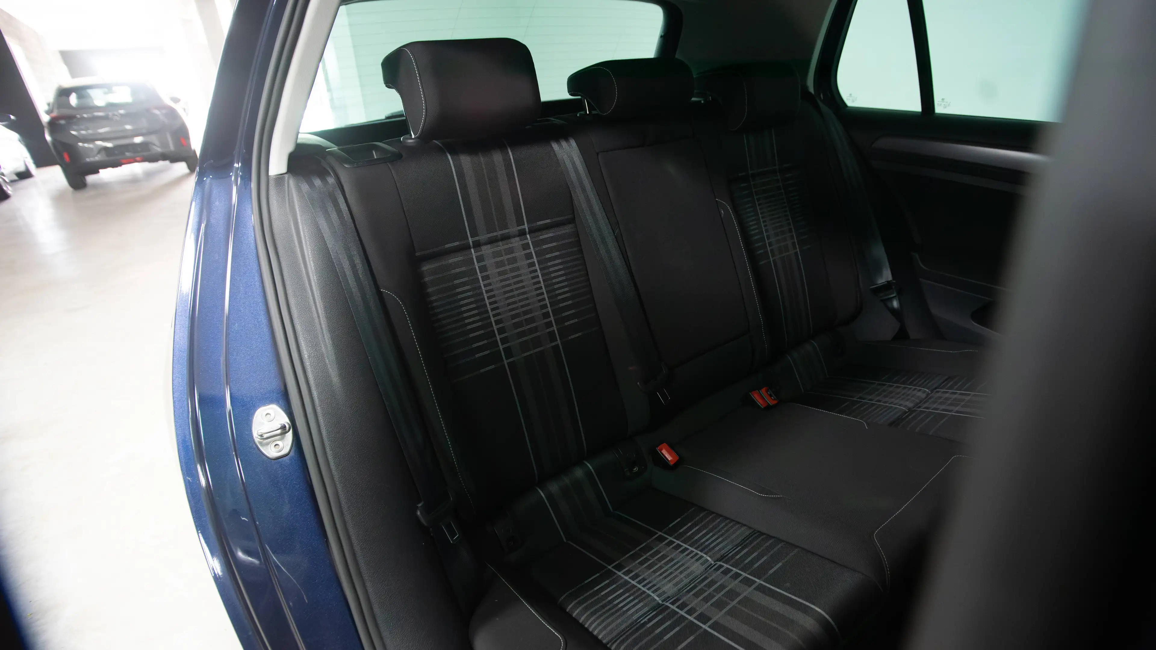 Volkswagen Golf Golf 1.2 TSI Lounge Bluemotion Tech — photo 16
