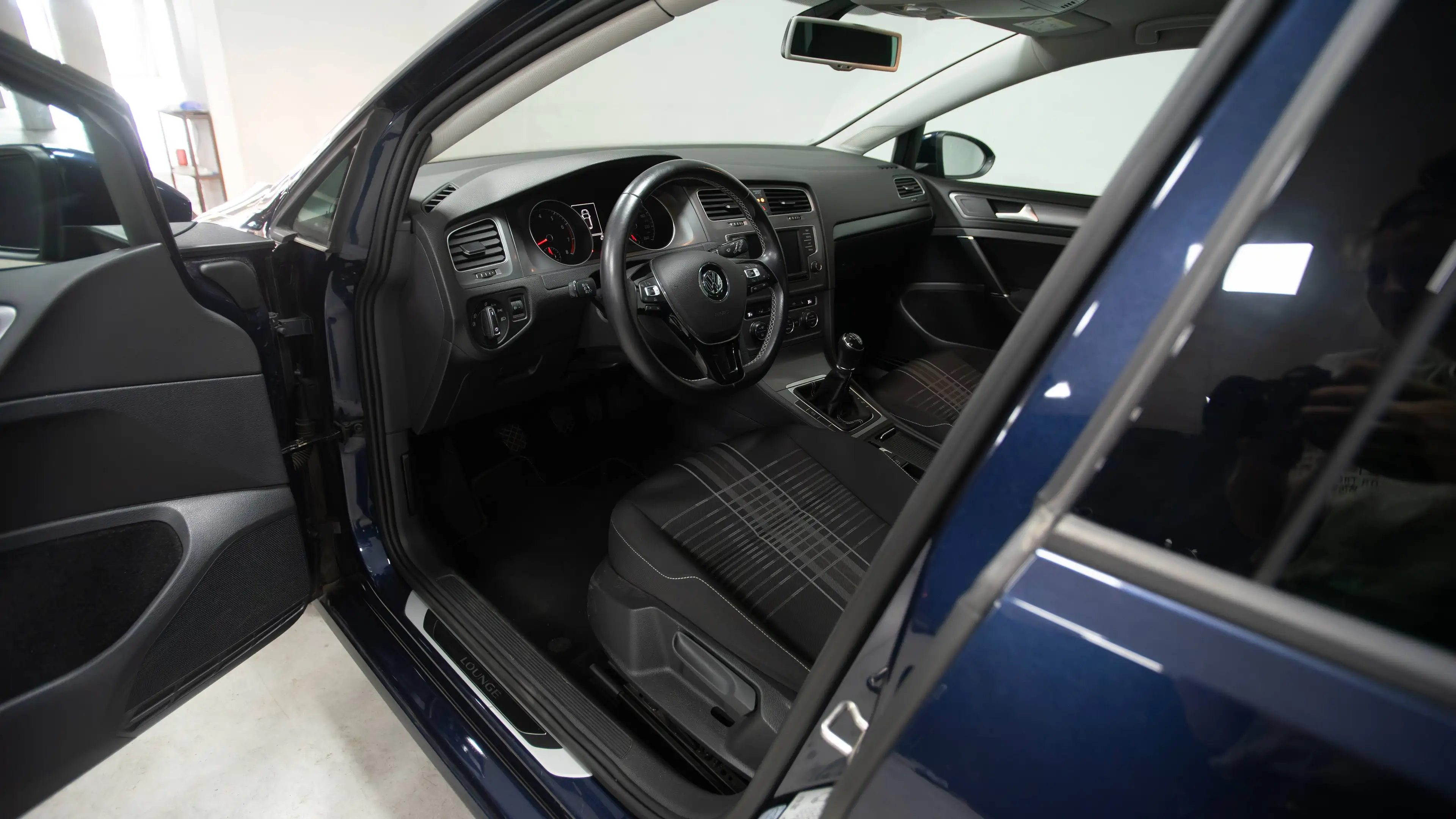 Volkswagen Golf Golf 1.2 TSI Lounge Bluemotion Tech — photo 10