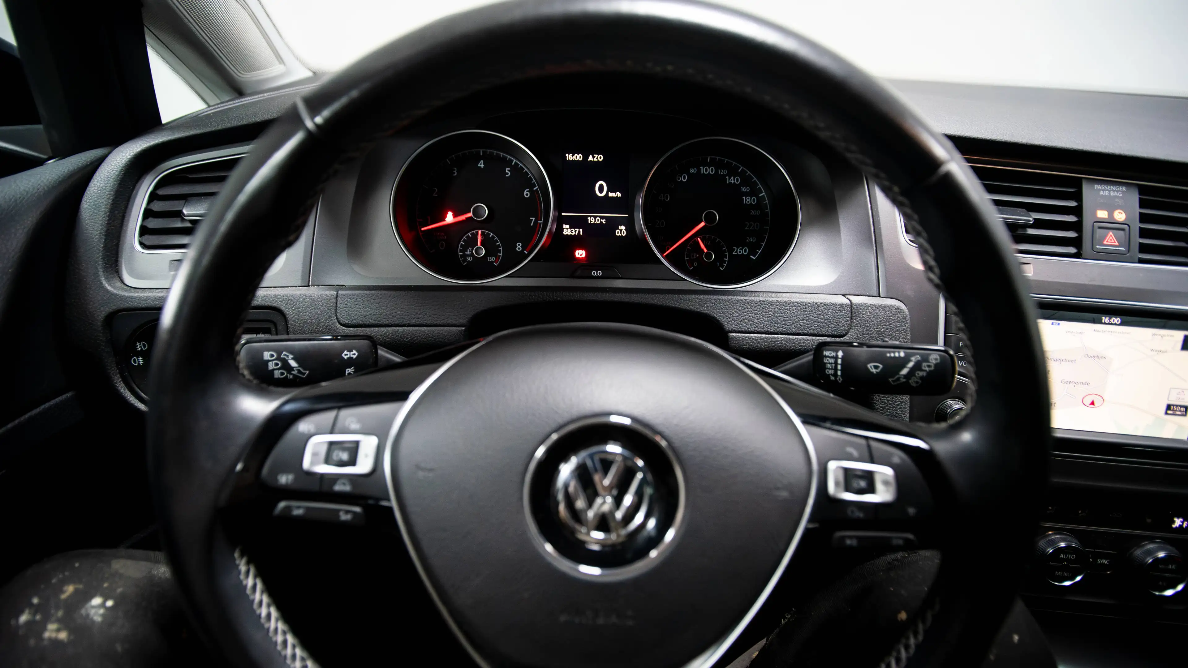 Volkswagen Golf Golf 1.2 TSI Lounge Bluemotion Tech — photo 21