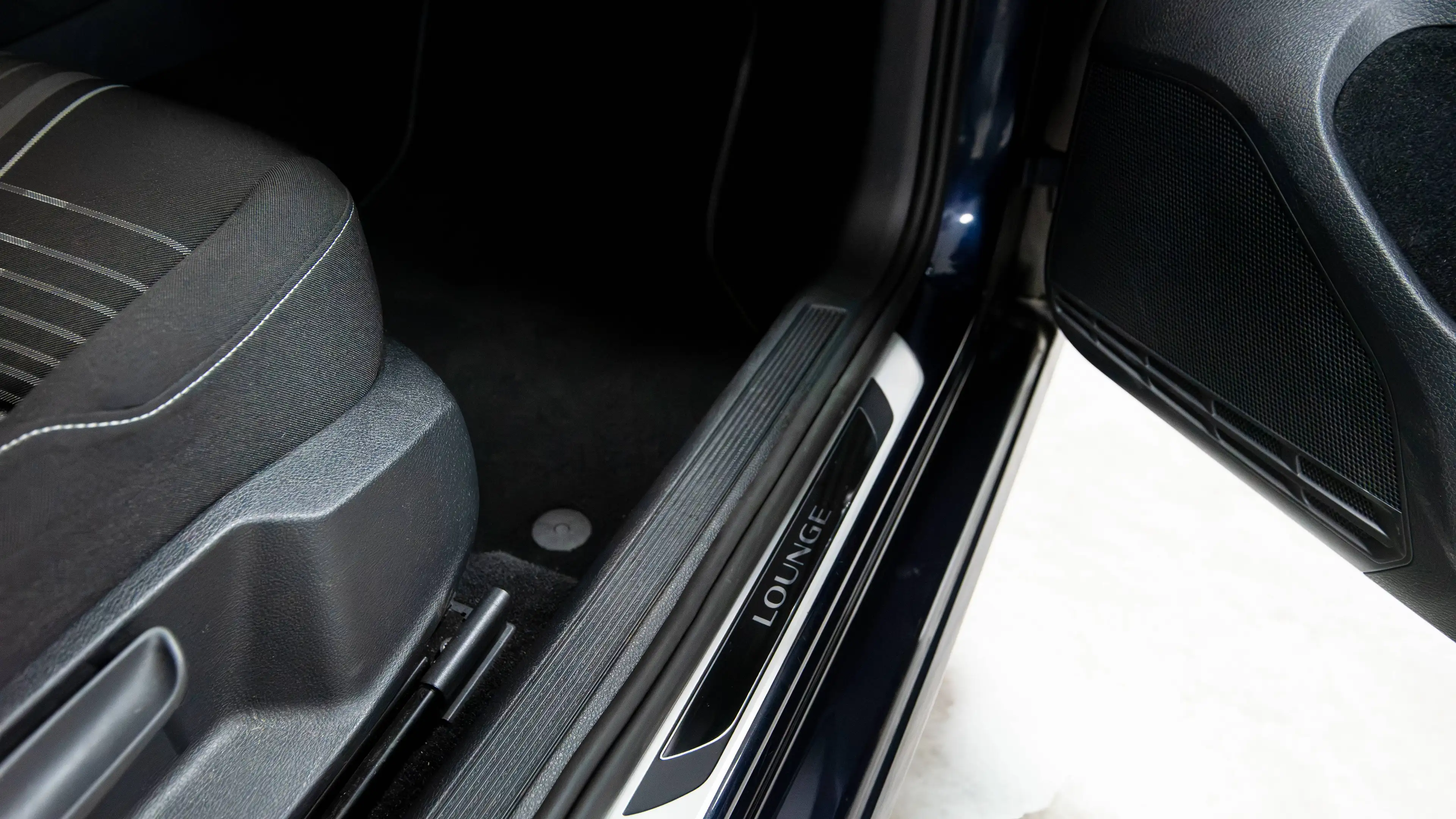 Volkswagen Golf Golf 1.2 TSI Lounge Bluemotion Tech — photo 40
