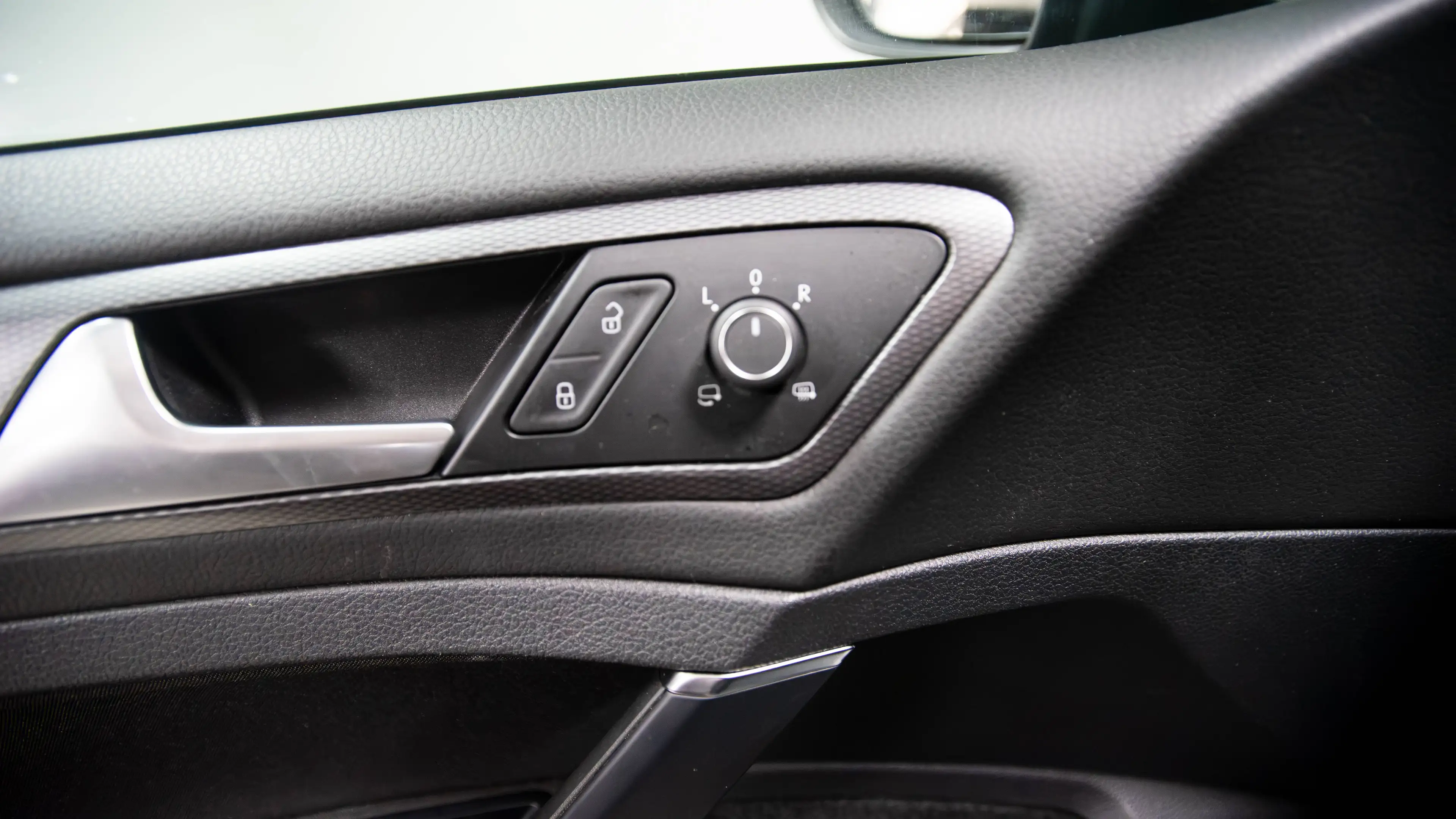 Volkswagen Golf Golf 1.2 TSI Lounge Bluemotion Tech — photo 34