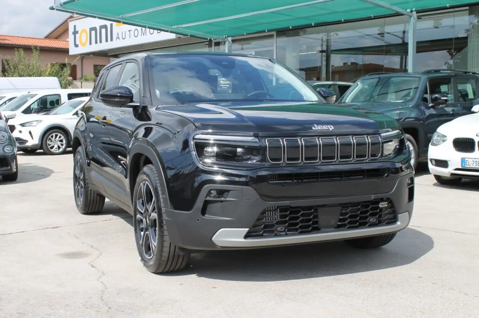 Jeep Avenger 1.2 Turbo 110cv MHEV Summit *PackWinter* Noir - 1