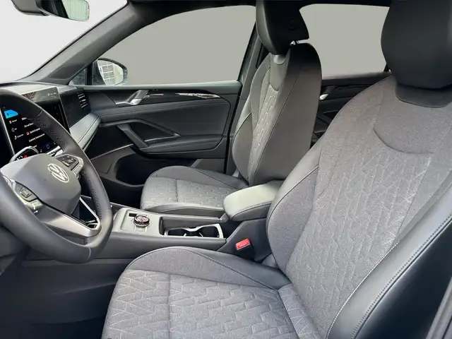 Volkswagen Tiguan view 7