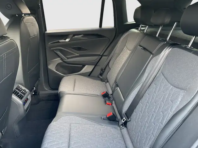 Volkswagen Tiguan view 8
