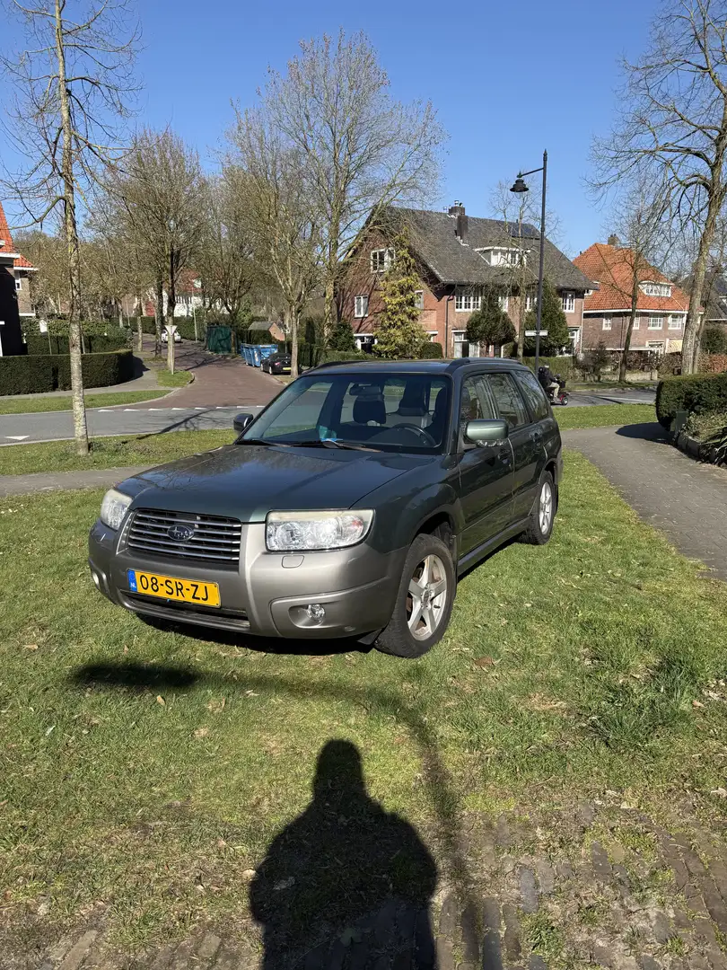 Subaru Forester 2.0 X Luxury Pack Verde - 1