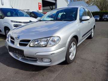 Almera 1.8 Klima/Automatik/5 Türen