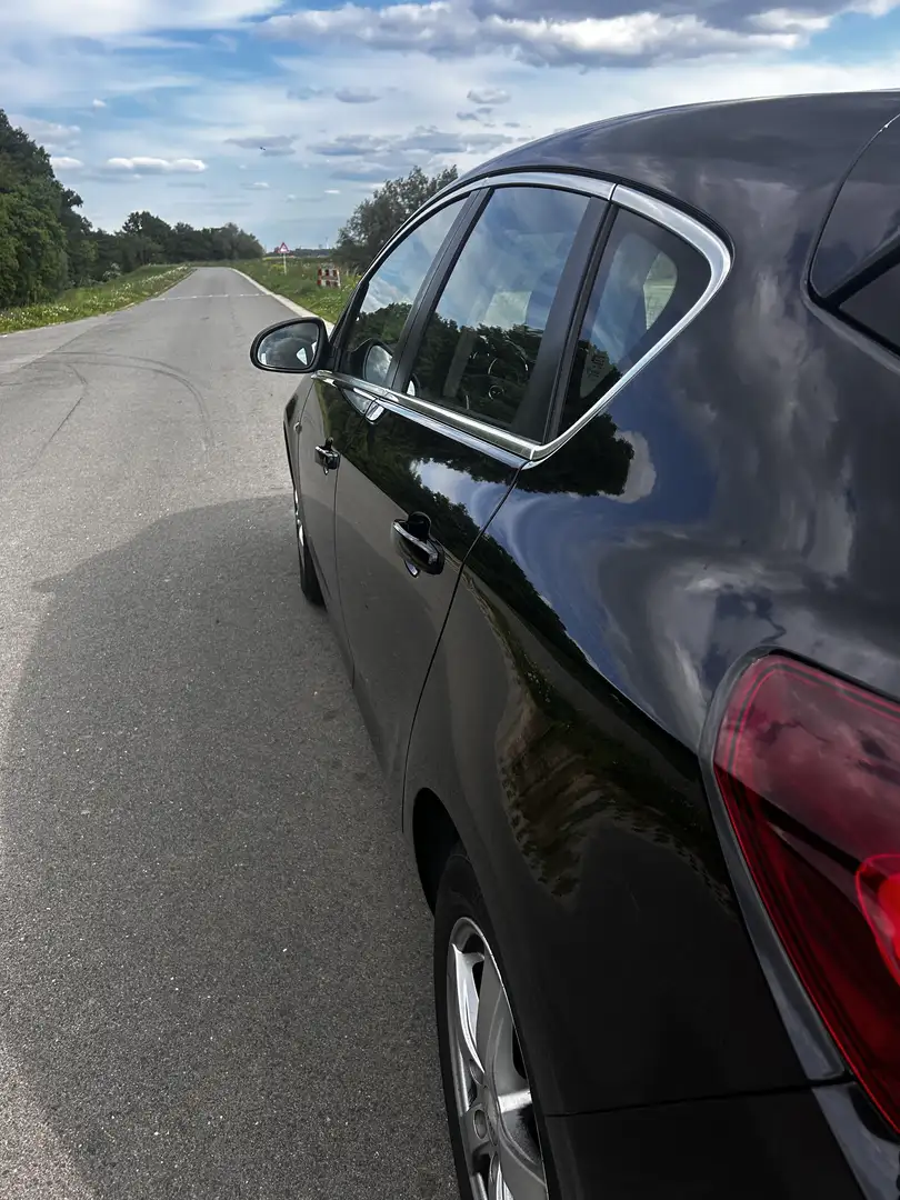 Opel Astra 1.4 Turbo GT Nero - 2