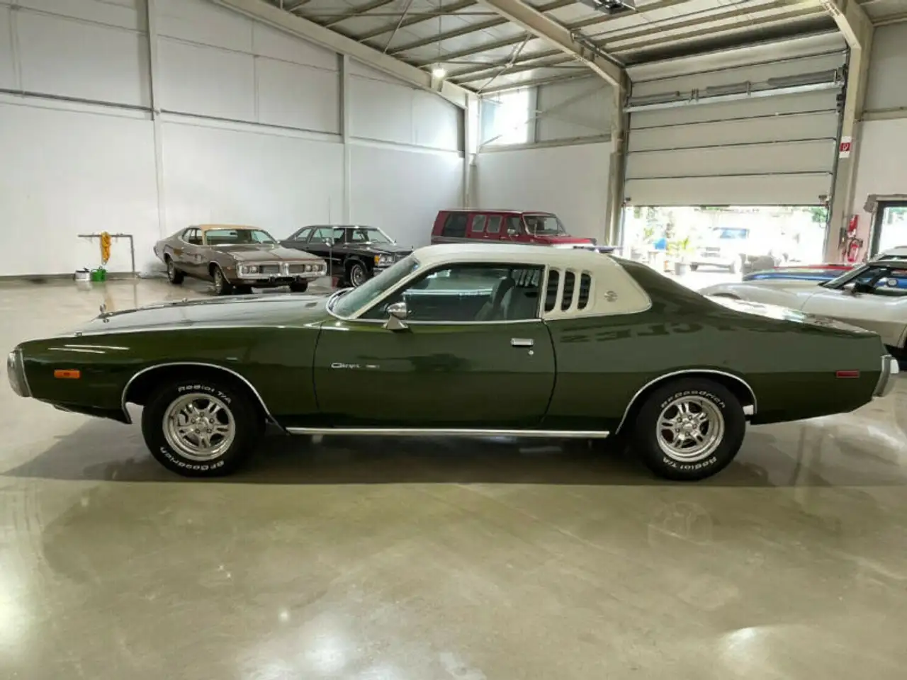 Dodge Charger Broughham SE, foto 6
