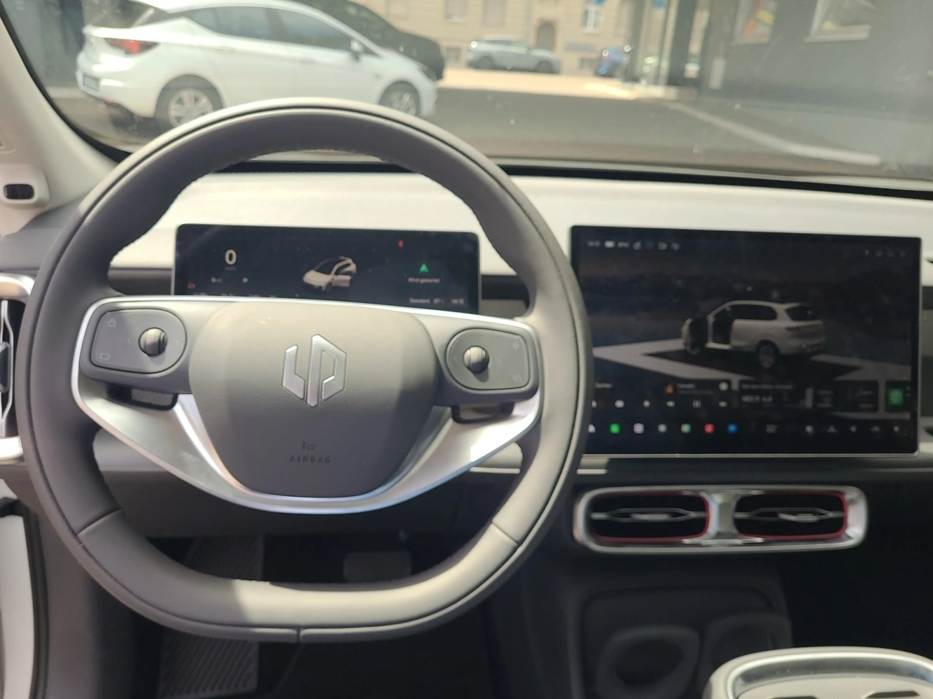 Leapmotor B10 1.5 18 W EV Design ACC+LED+Navi+Pano+SD+SHZ — photo 15