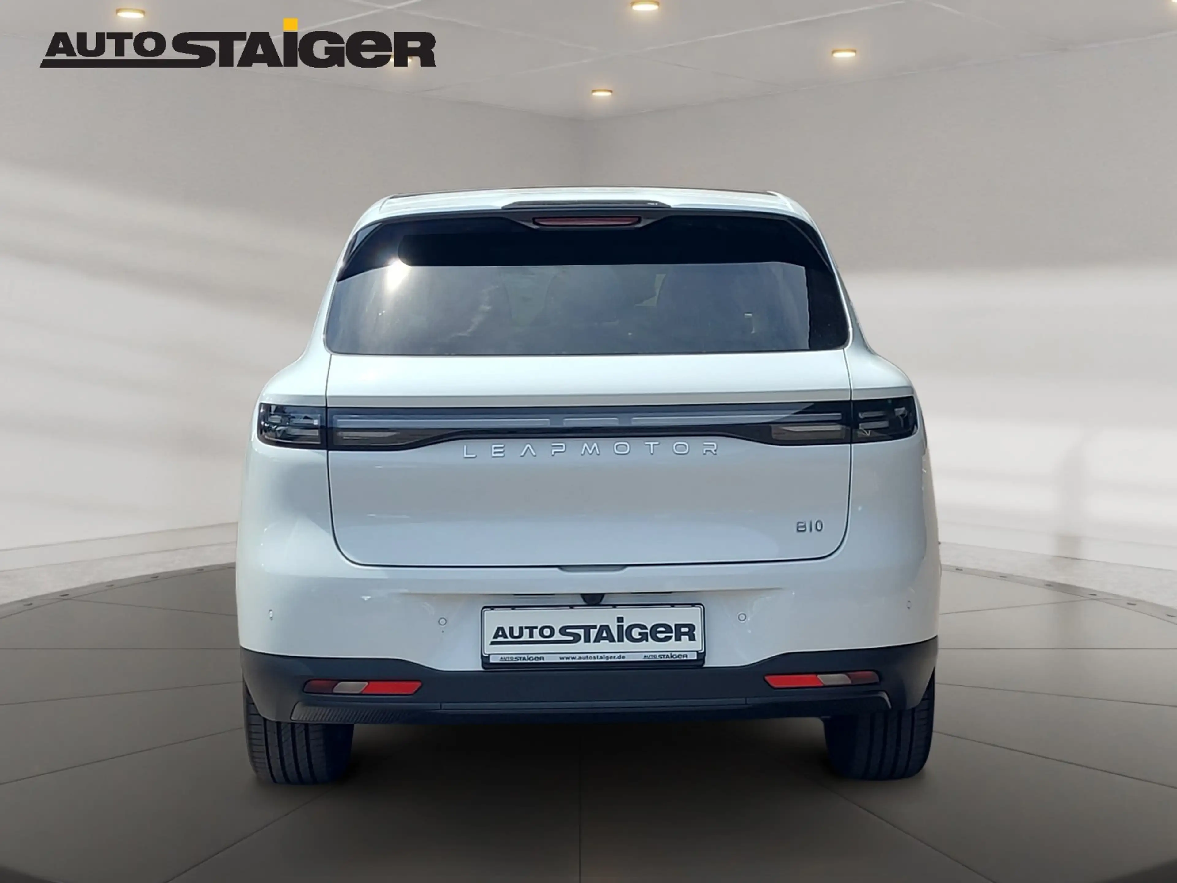 Leapmotor B10 1.5 18 W EV Design ACC+LED+Navi+Pano+SD+SHZ — photo 8