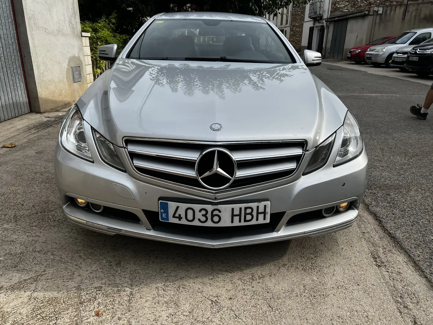 Mercedes-Benz E 220 Coupé 220CDI BE - 2