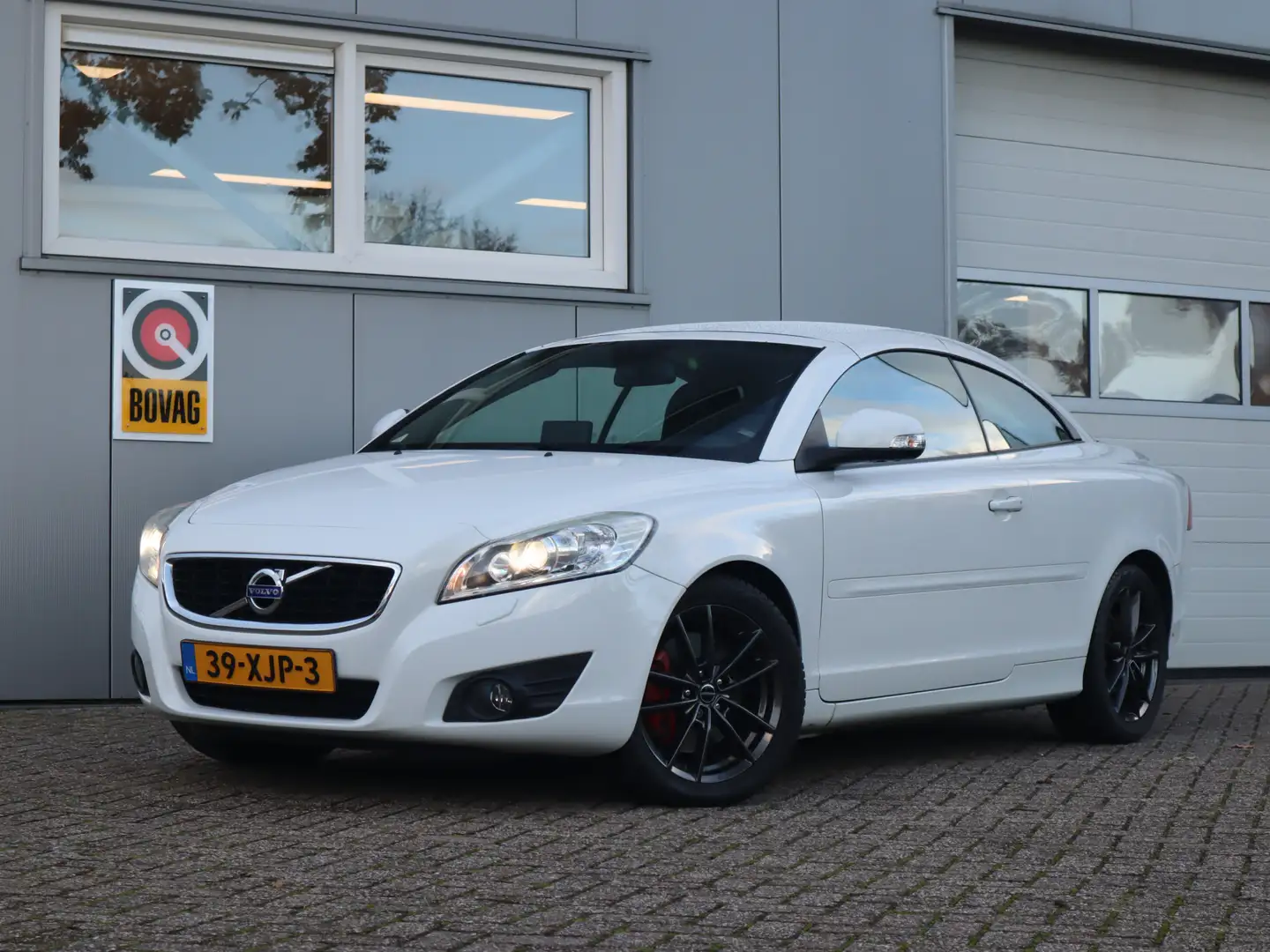 Volvo C70 Convertible 2.0 D4 Tourer 5-cilinder / NAP / Trekh Wit - 2