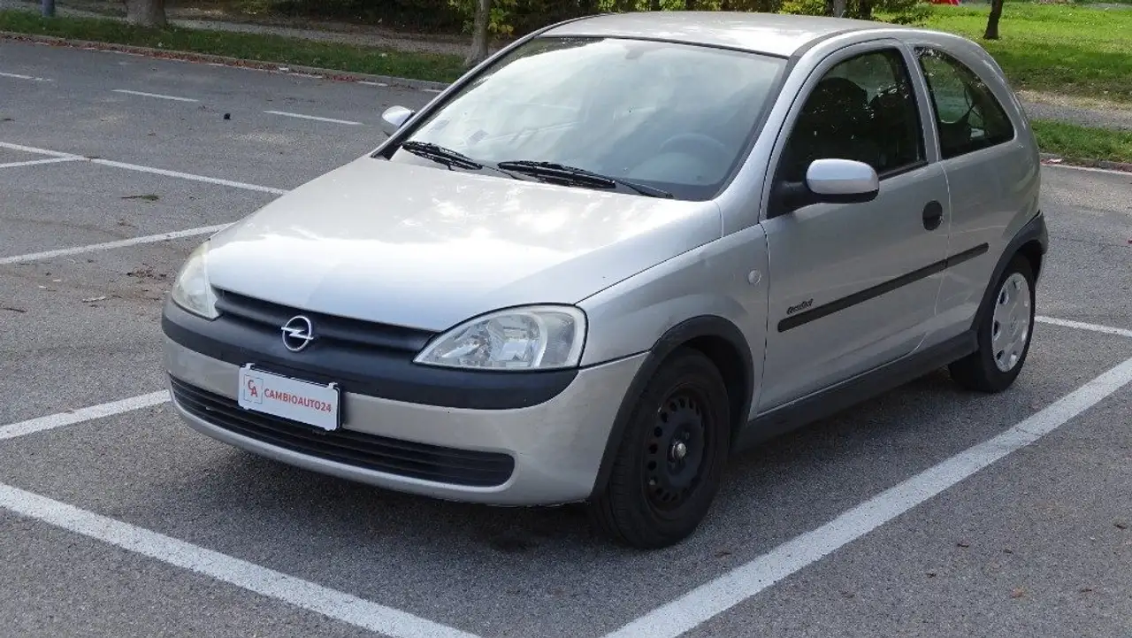 Opel Corsa 1.2i 16V cat, 75 cv. Benzina, versione "Comfort".., foto 3
