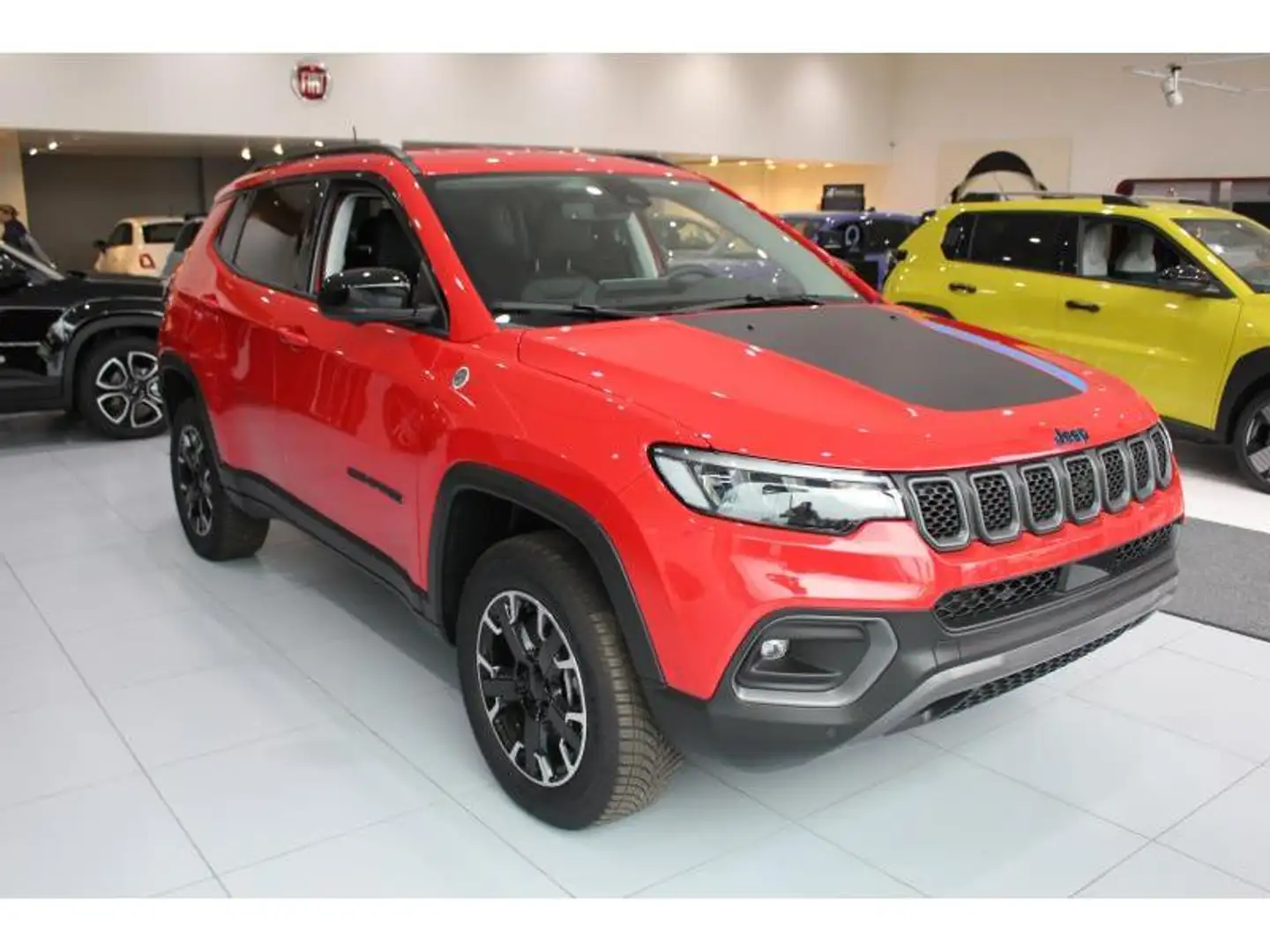 Jeep Compass Trailhawk 1.3T PHEV 240AT6 Rood - 2