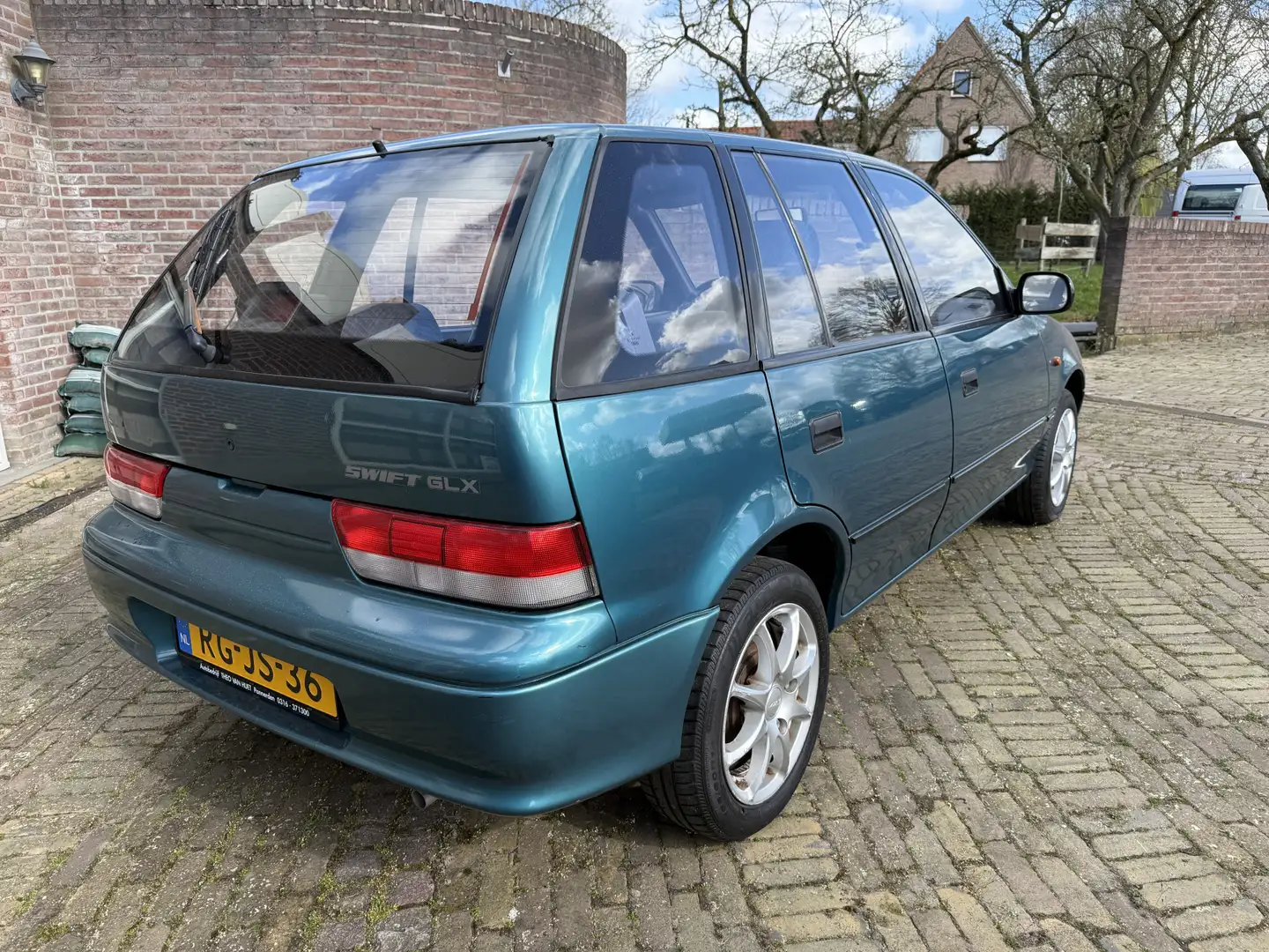 Suzuki Swift 1.3 GLX Stuurbekr./Centr. Vergr. Green - 2