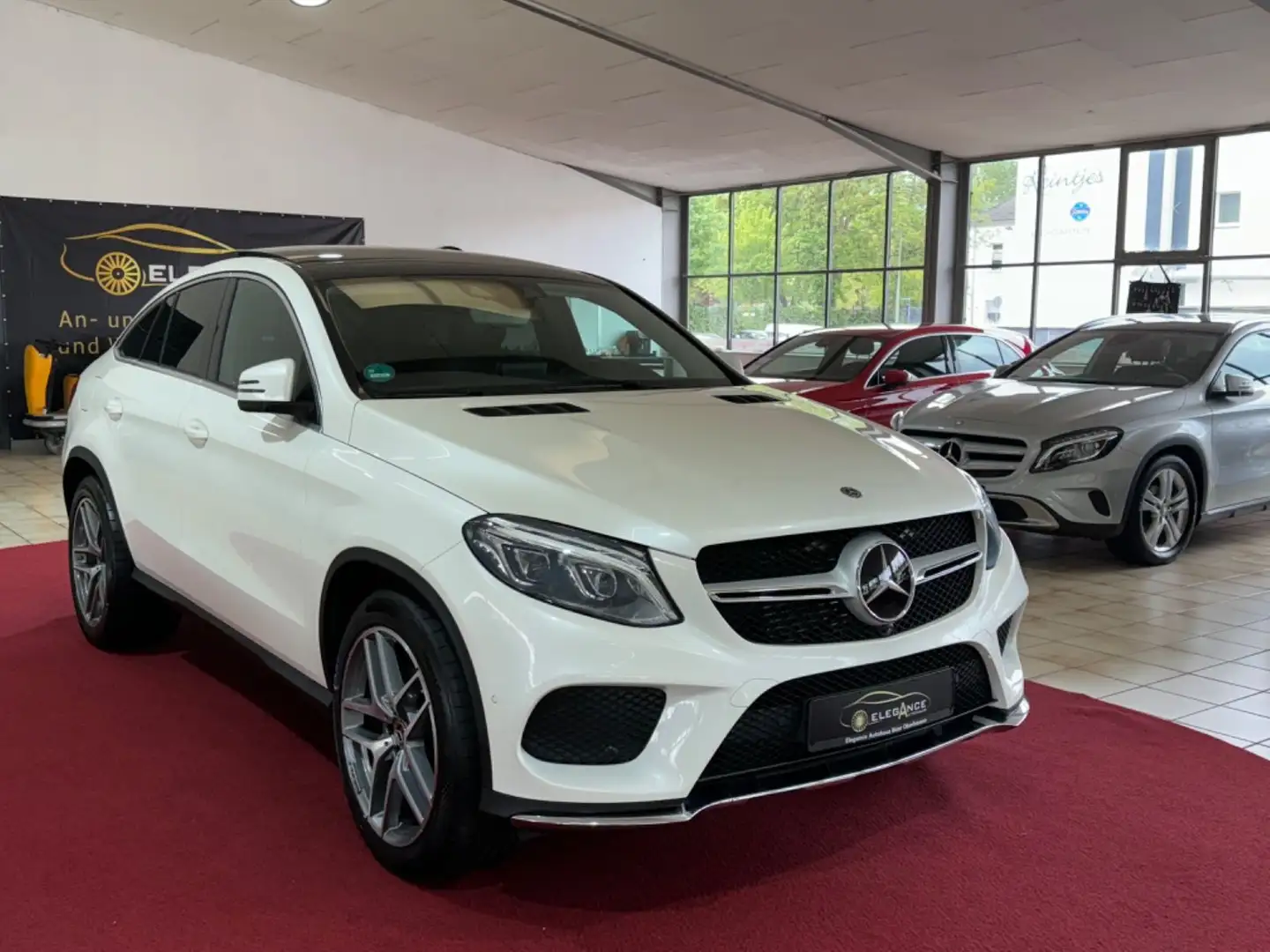 Mercedes-Benz GLE 350 Coupe AMG Panorama Weiß - 2