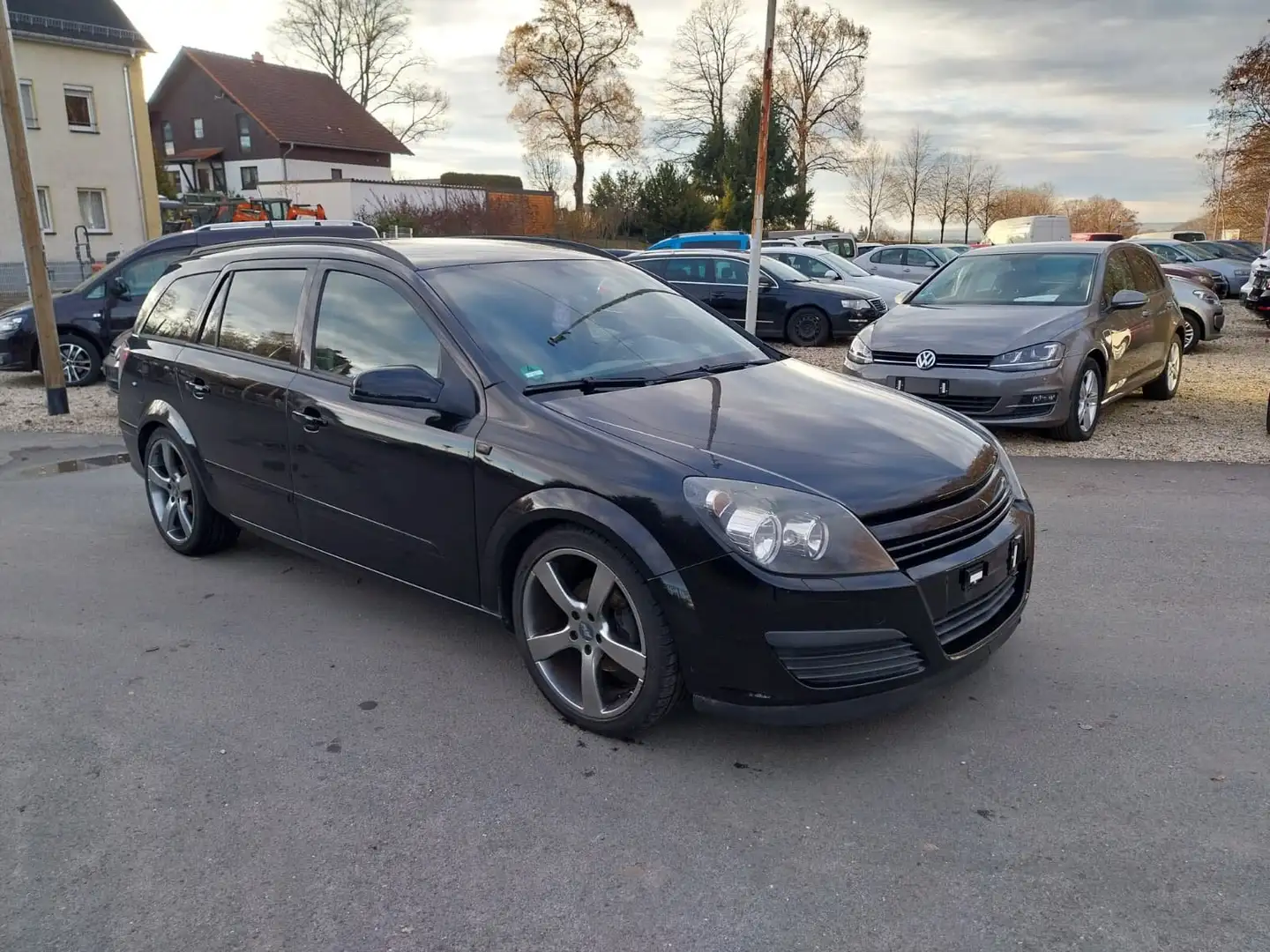 Opel Astra Astra Caravan 1.6 Cosmo Schwarz - 1