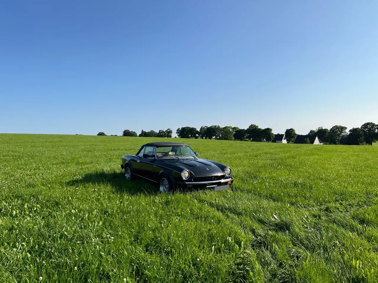 Fiat 124 Spider Pininfarina Volumex 2.0, foto 12