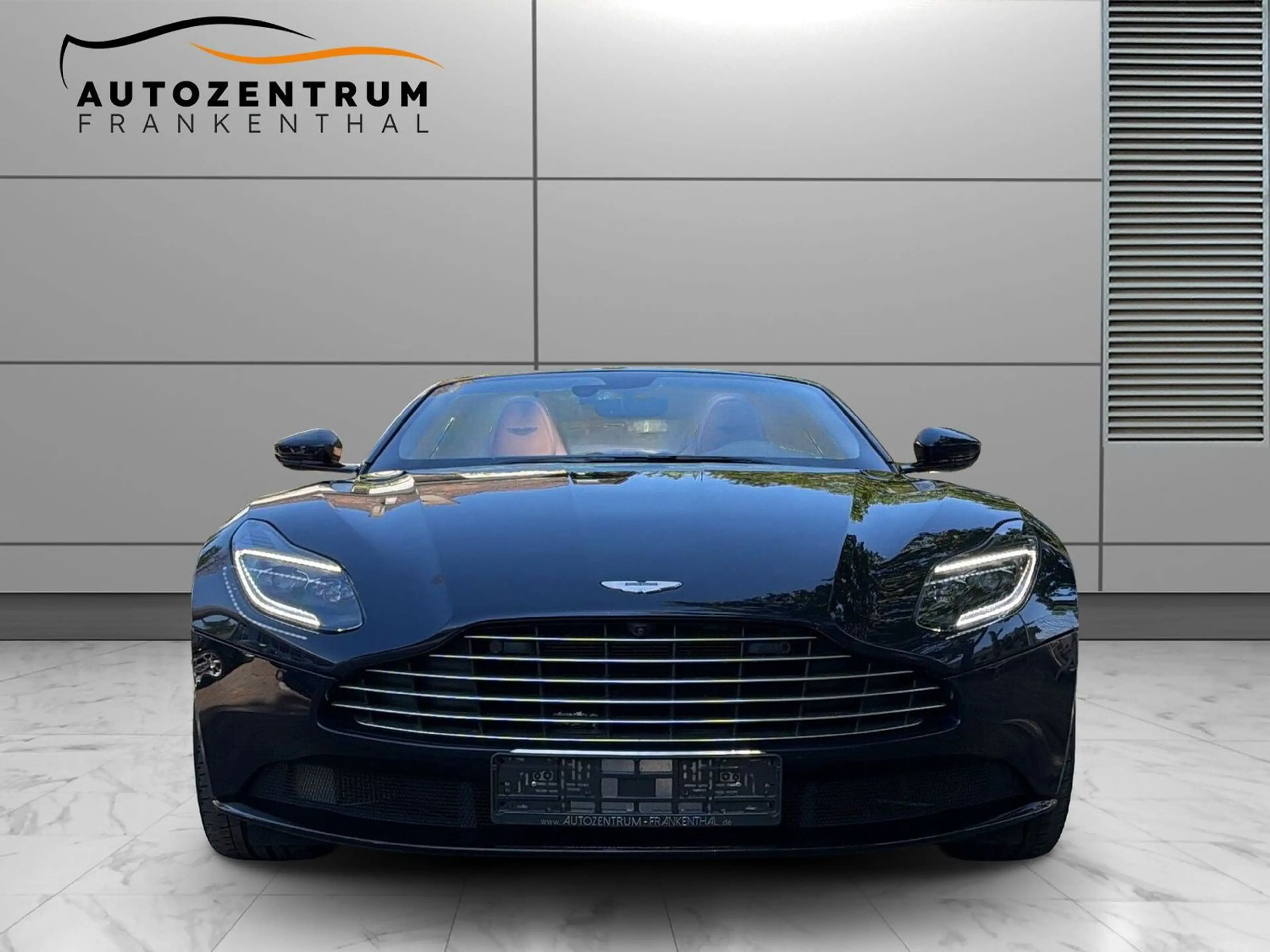 Aston Martin DB11 Cabrio Volante LED 360CAM ELEKTR SITZE B&O — photo 2