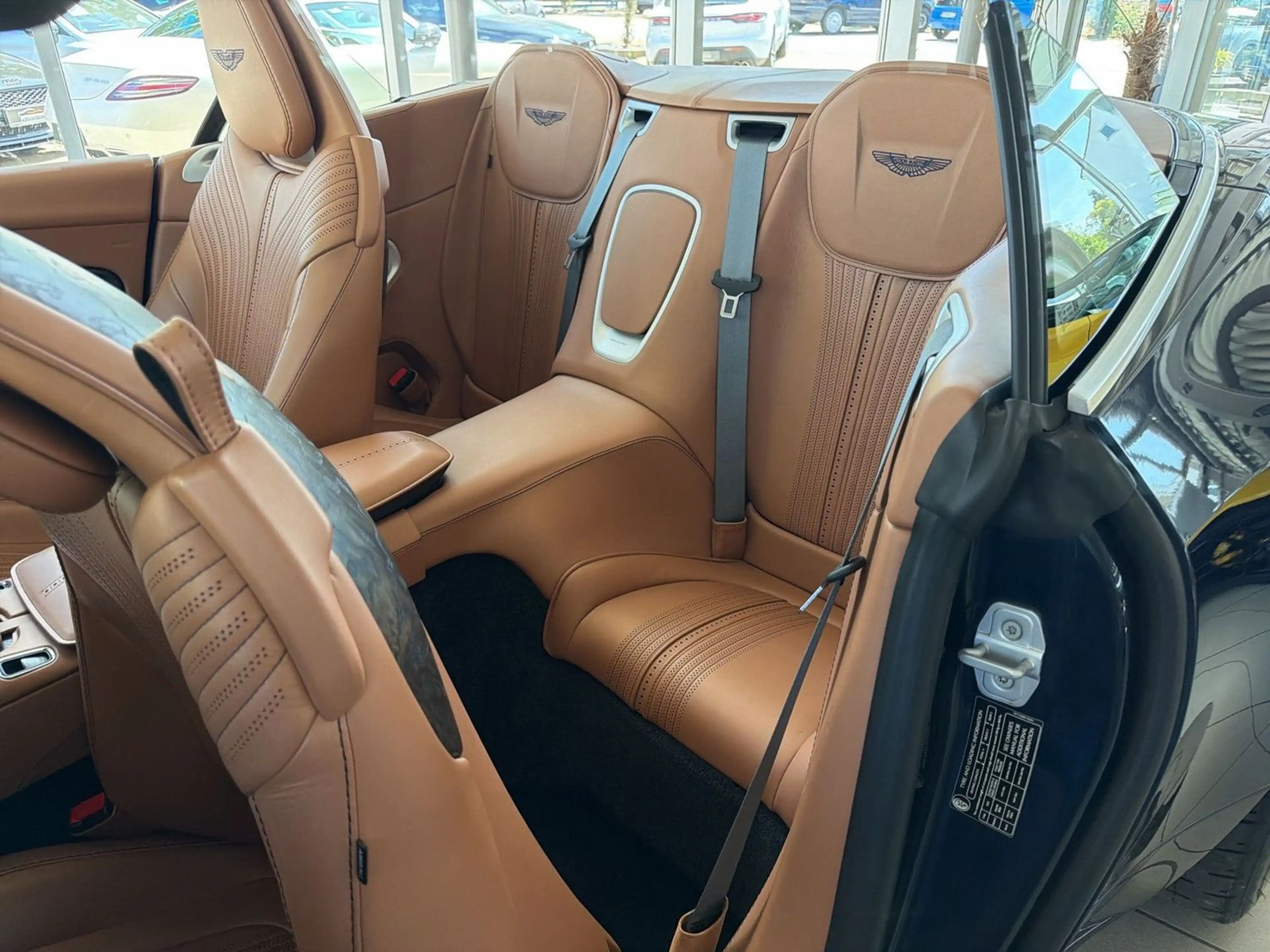 Aston Martin DB11 Cabrio Volante LED 360CAM ELEKTR SITZE B&O — photo 12
