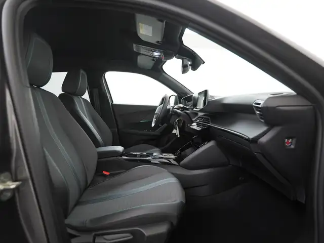 Peugeot 2008 view 3