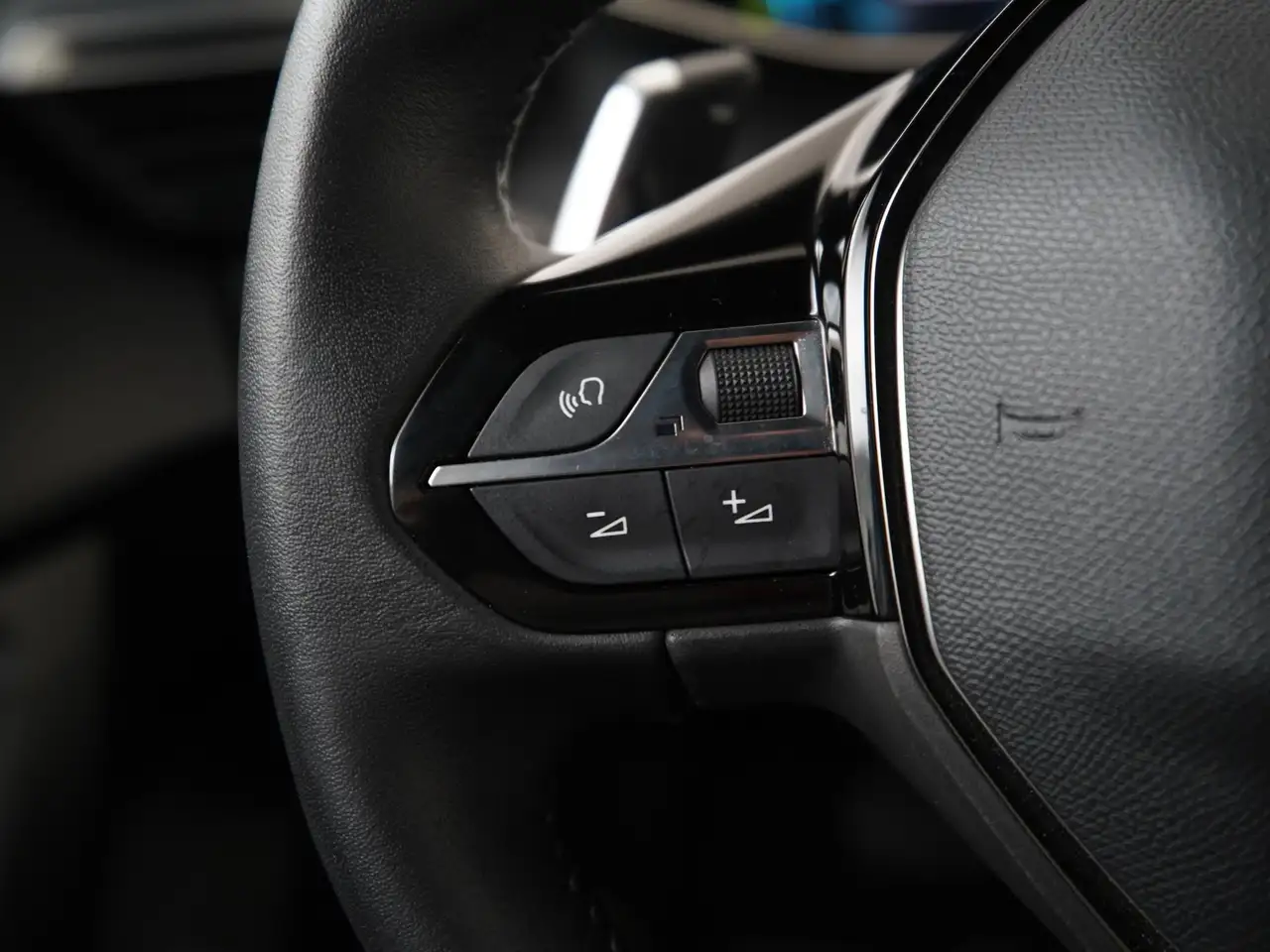 Peugeot 2008 1.2 PureTech Allure Pack Automaat Digital Cockpi, миниатюра 7
