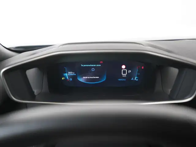 Peugeot 2008 view 9