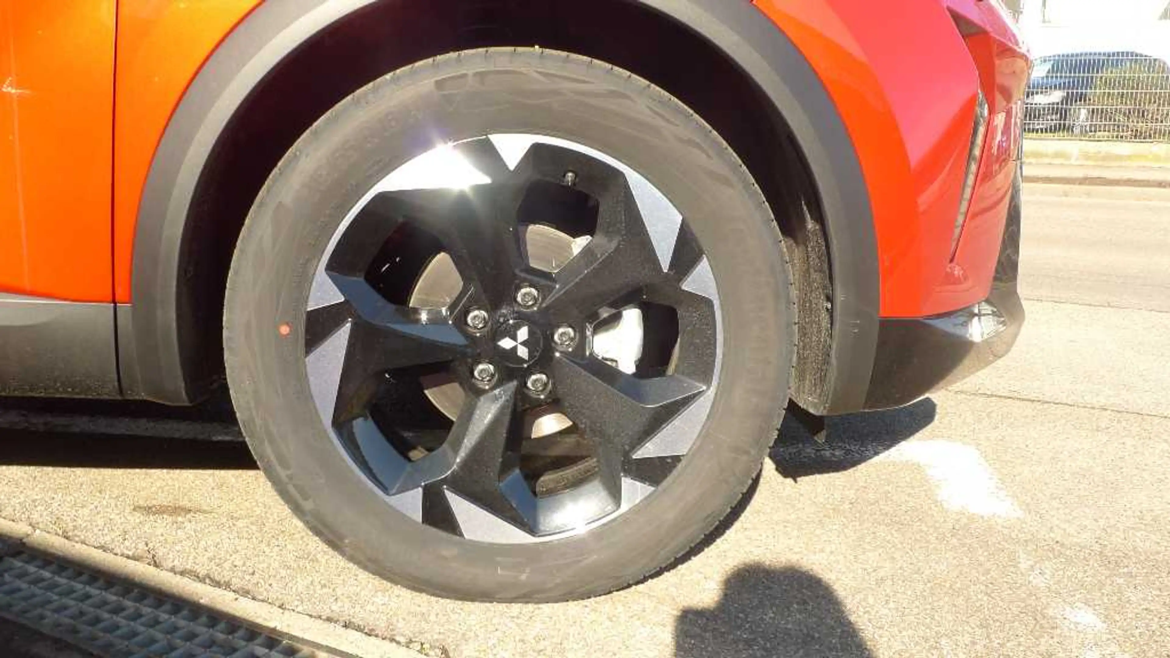 Mitsubishi Grandis Diamant PLUS 1.3 T-Benziner 7-DCT — photo 4