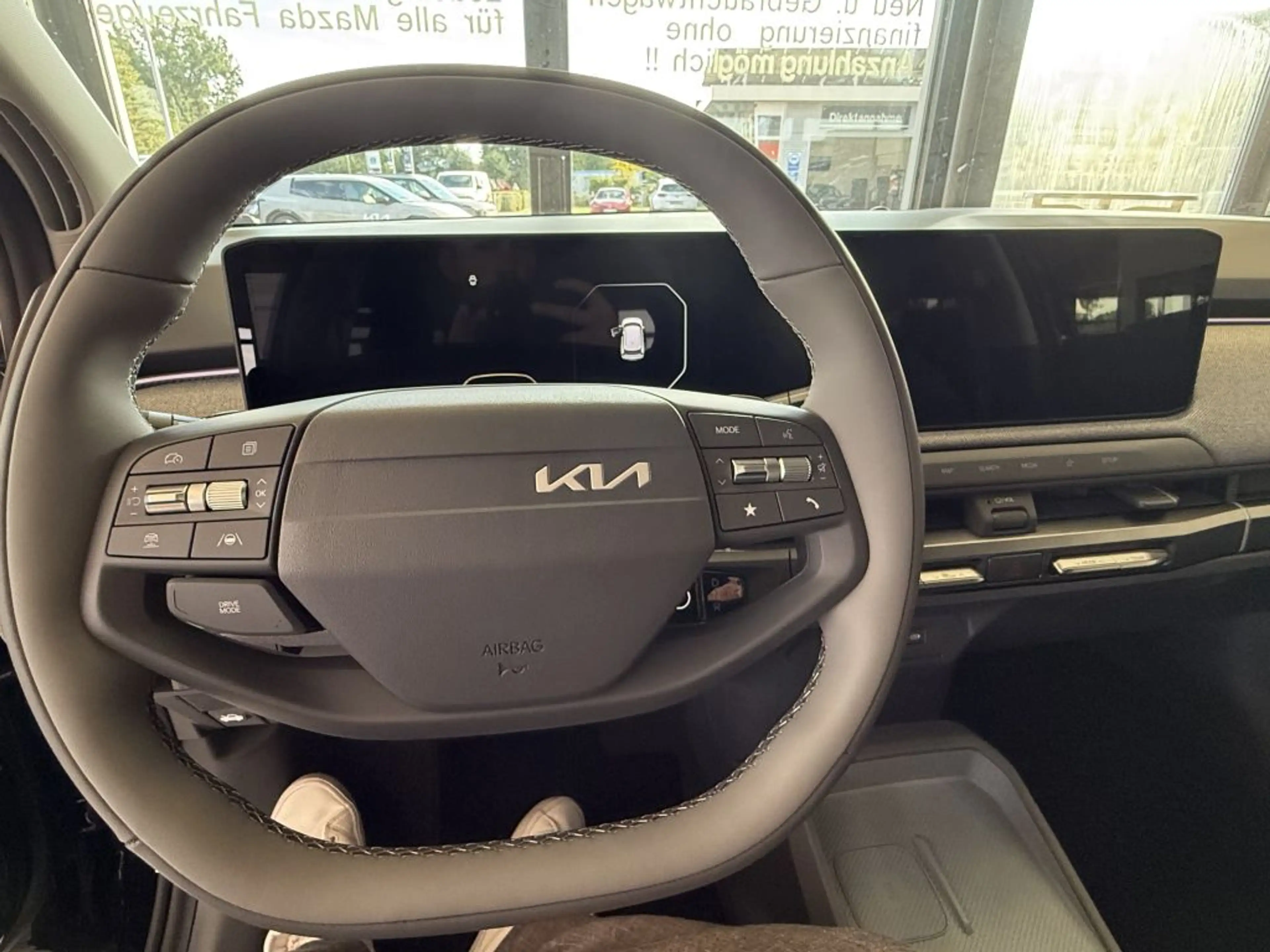 Kia EV3 58,3-kWh FWD Earth — photo 11