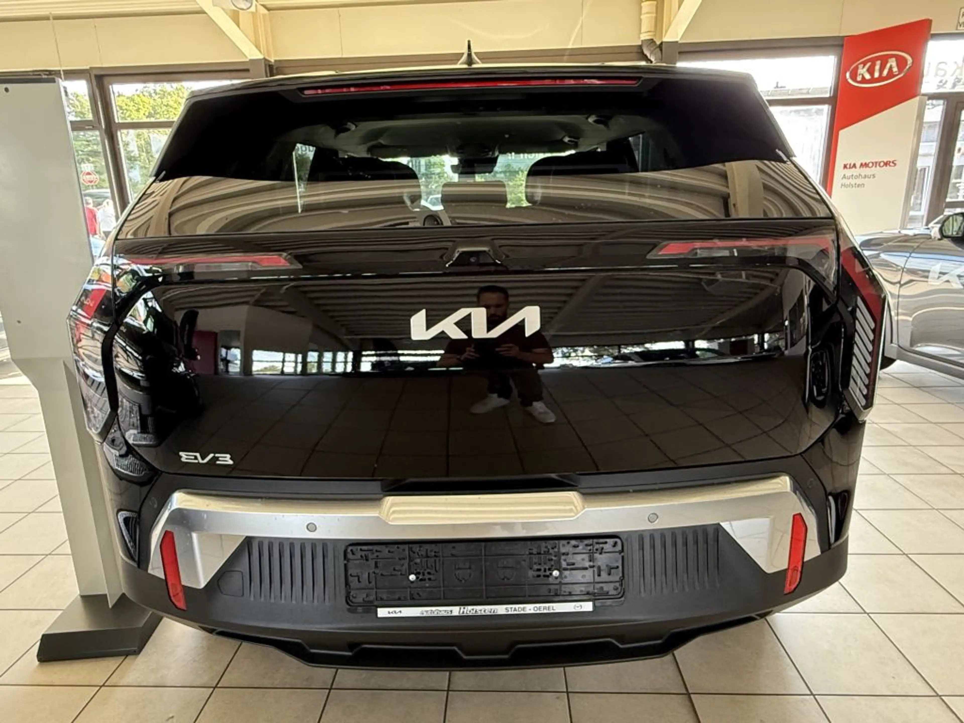 Kia EV3 58,3-kWh FWD Earth — photo 5